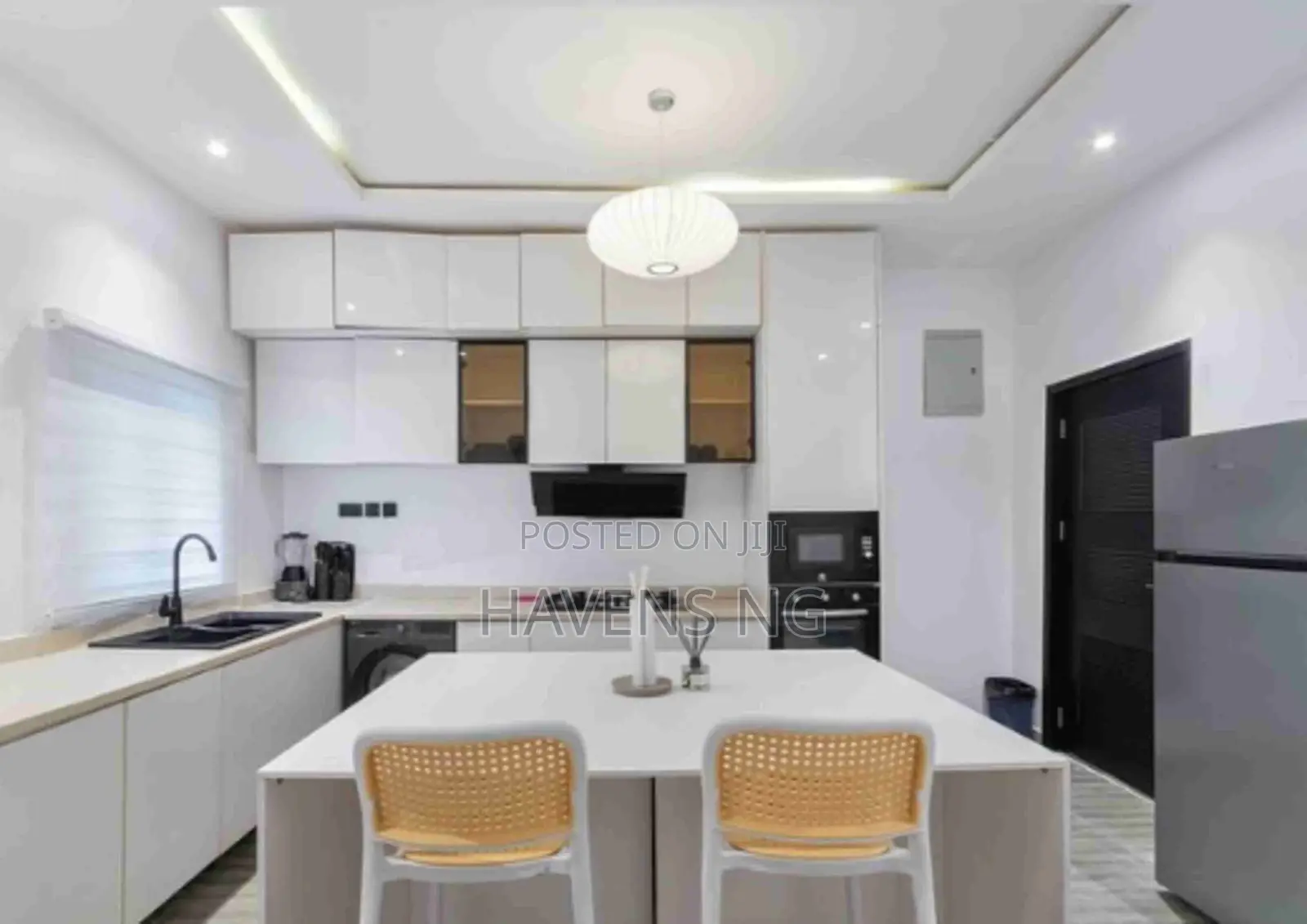 Luxurious Cozy 2-Bedroom Apartment