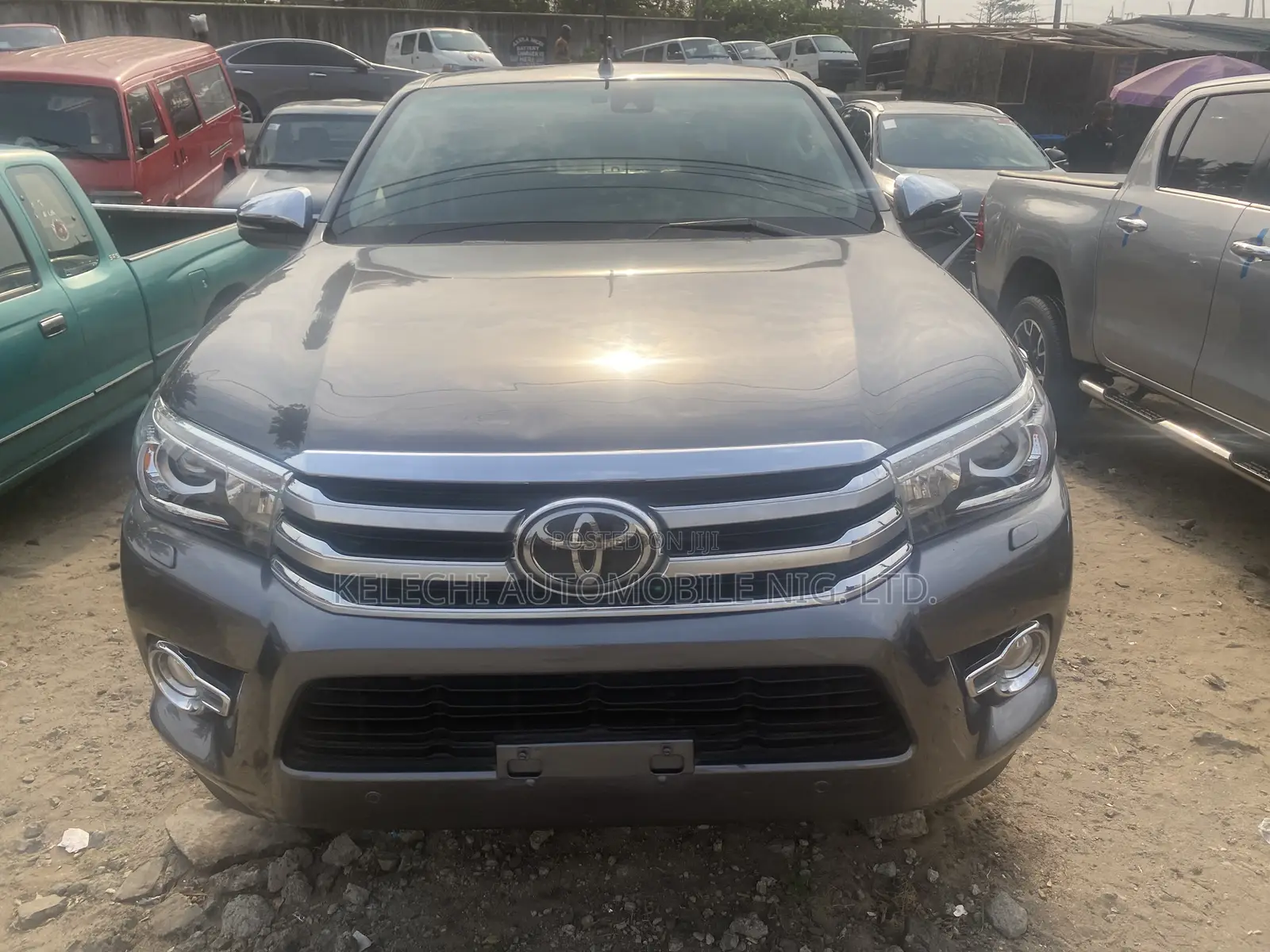 Toyota Hilux 2019 Gray