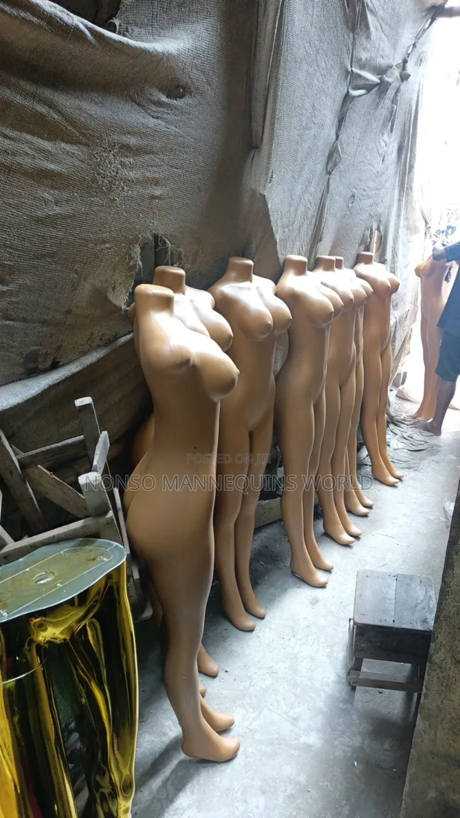 Female Armless Plastic Size 10 Display Dummy