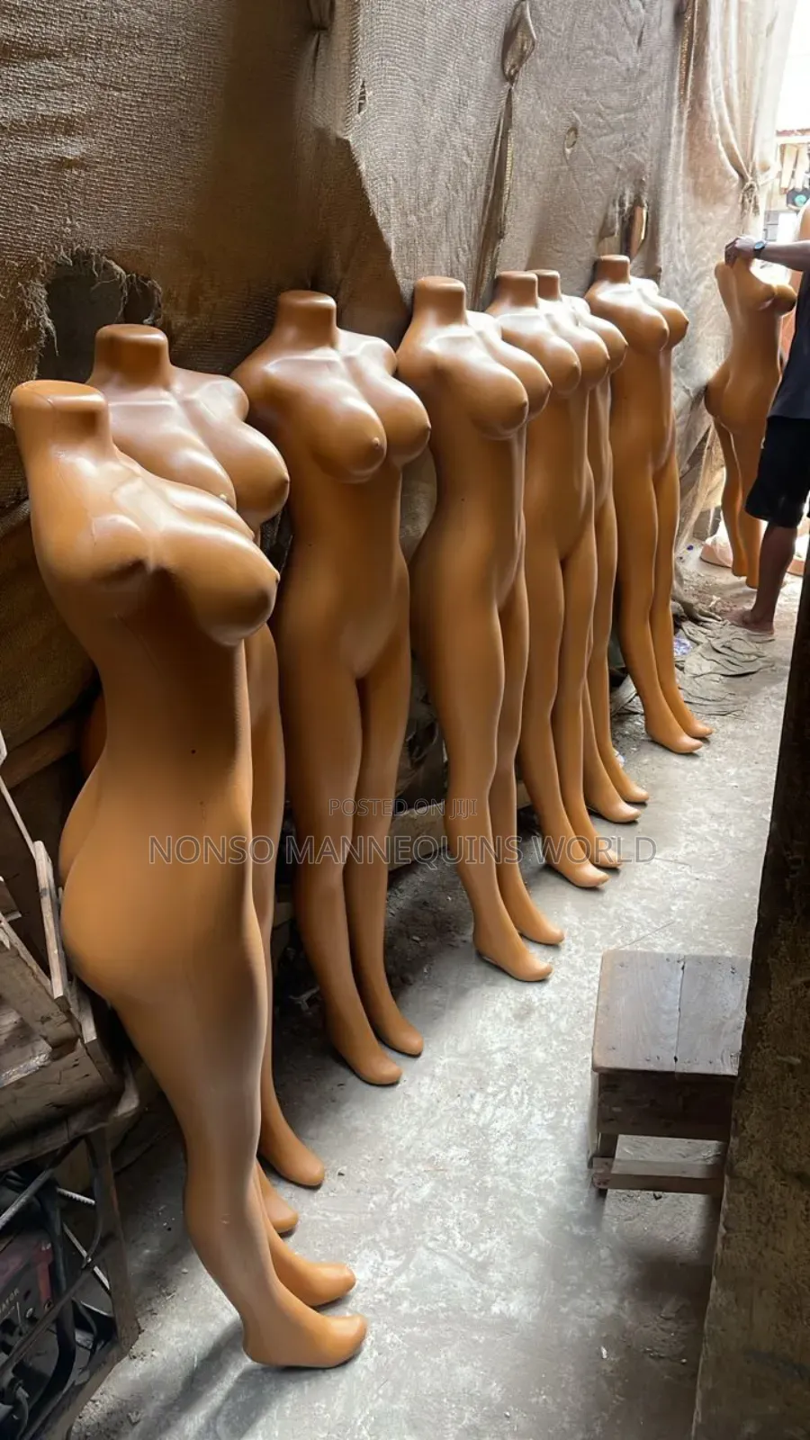 Female Armless Plastic Size 10 Display Dummy