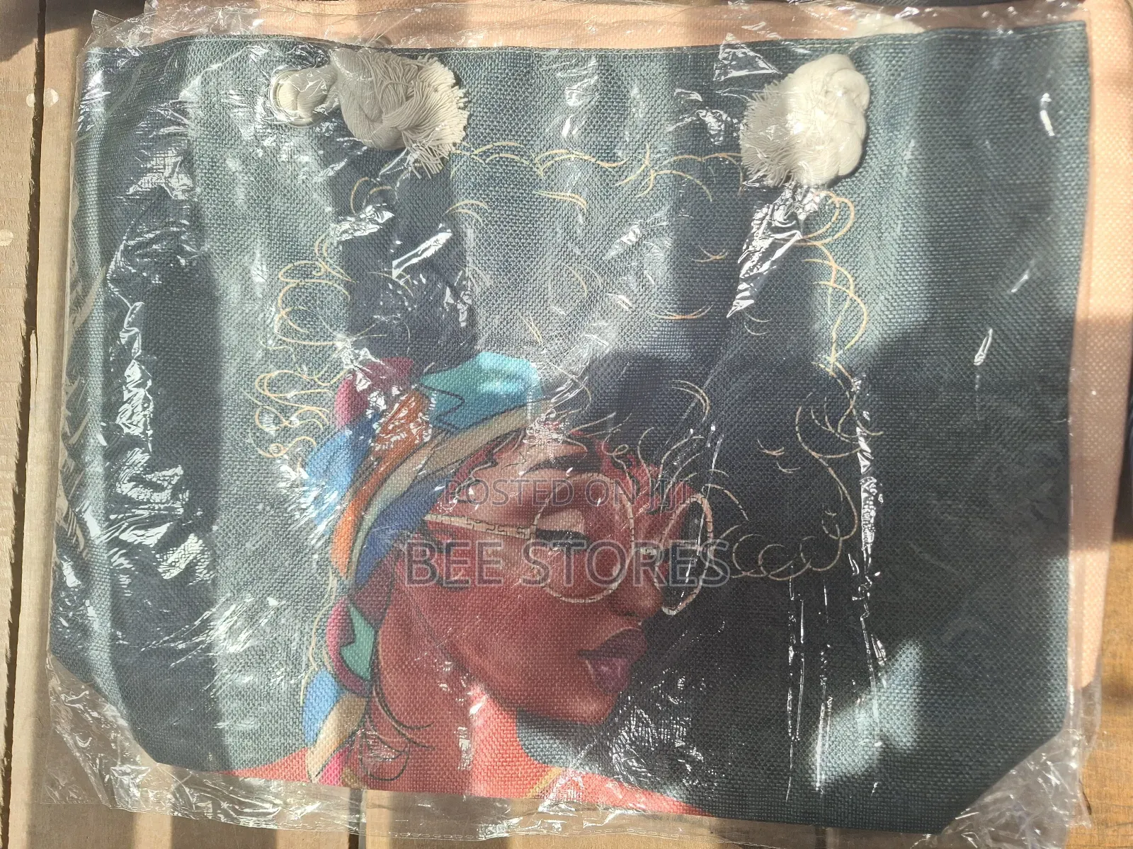 Quality Tote Bag With Facial Print