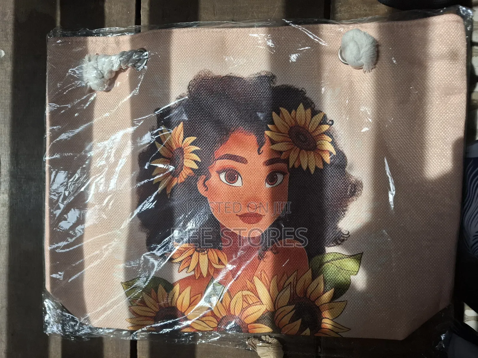 Quality Tote Bag With Facial Print