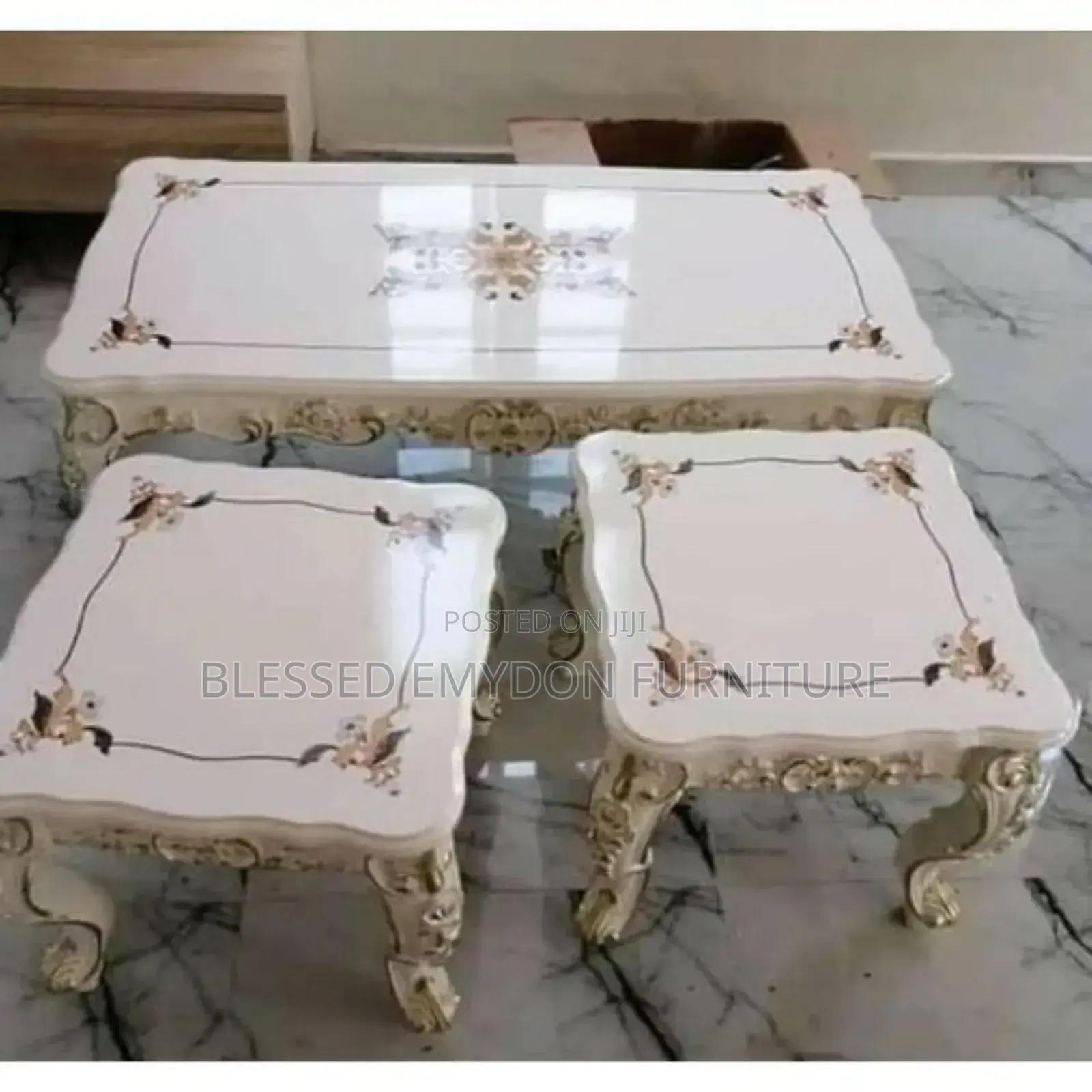 Living Room Royal Design Center Table Side Stools