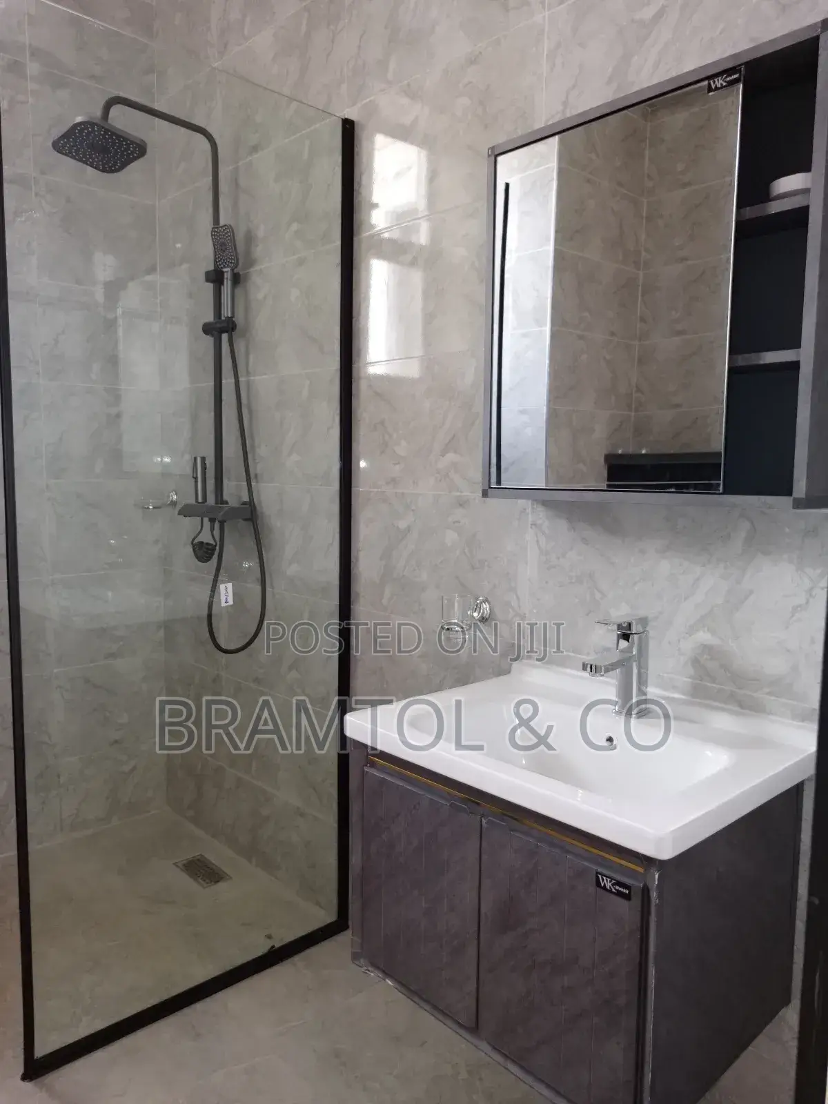 4bdrm Townhouse/Terrace in 600, Wuse 2 for Sale