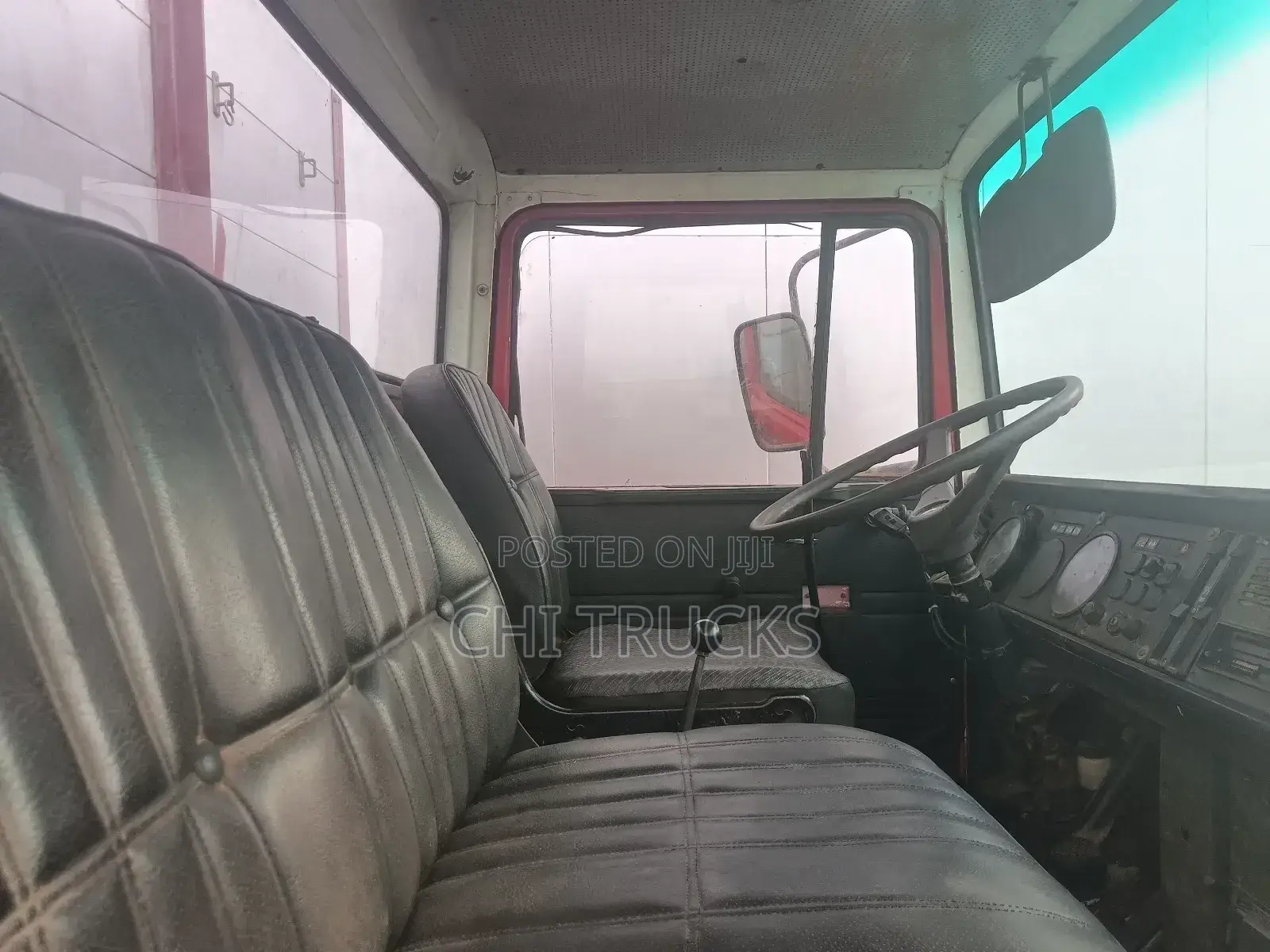 Mercedes Benz 813 Truck 7tons