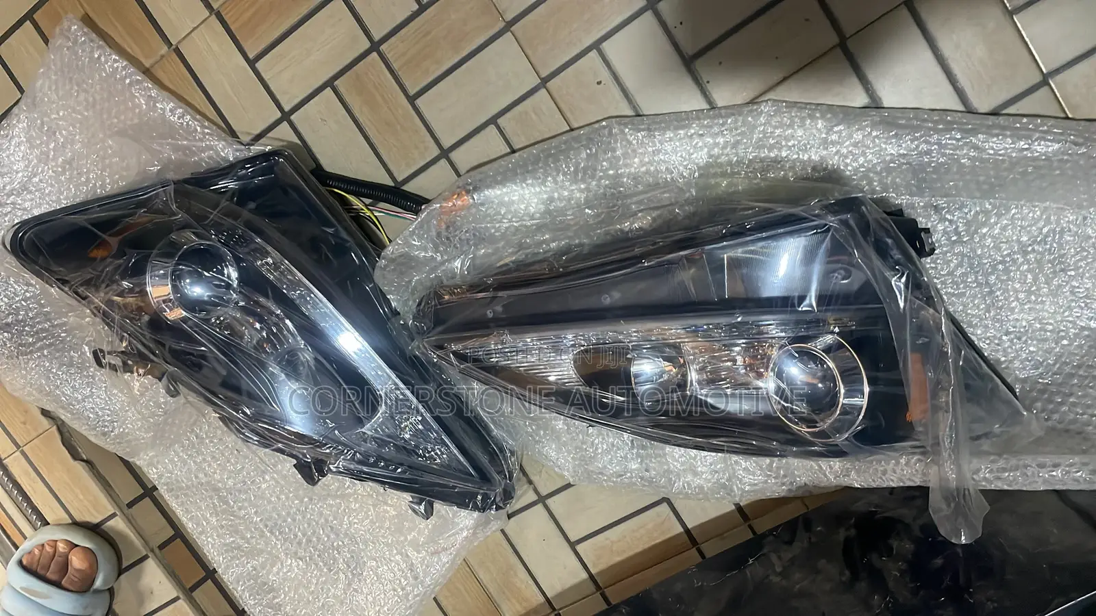 Head Lamp Is 250