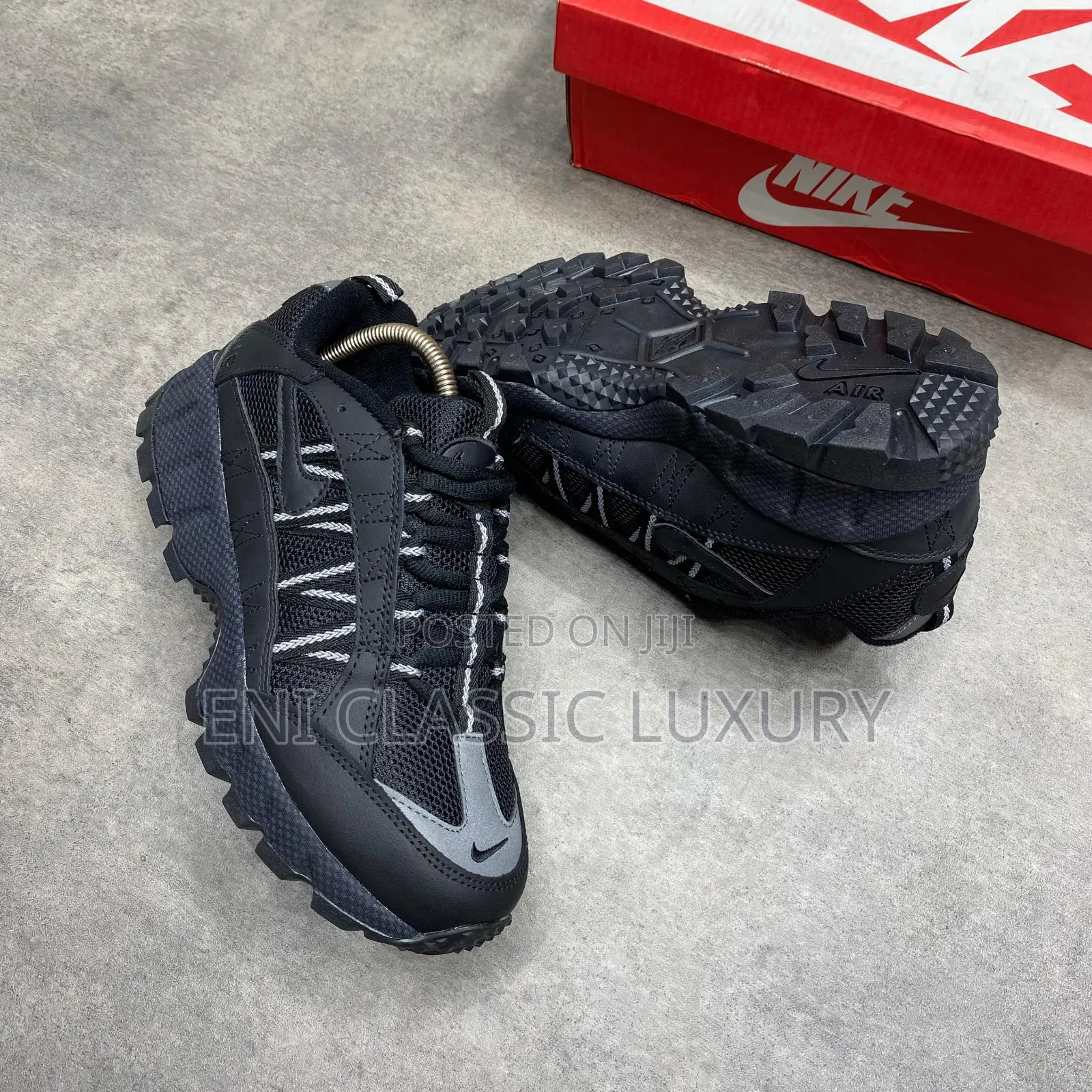 New Trend Luxury Sneakers Nike Available In Store