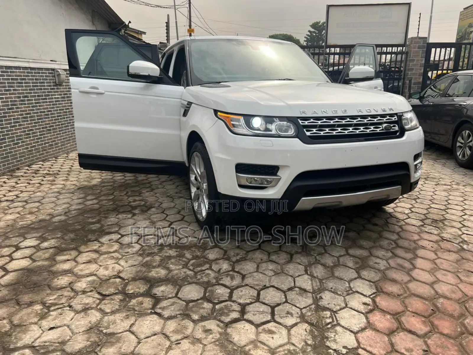 Land Rover Range Rover Sport HSE 4x4 (3.0L 6cyl 8A) 2014 White
