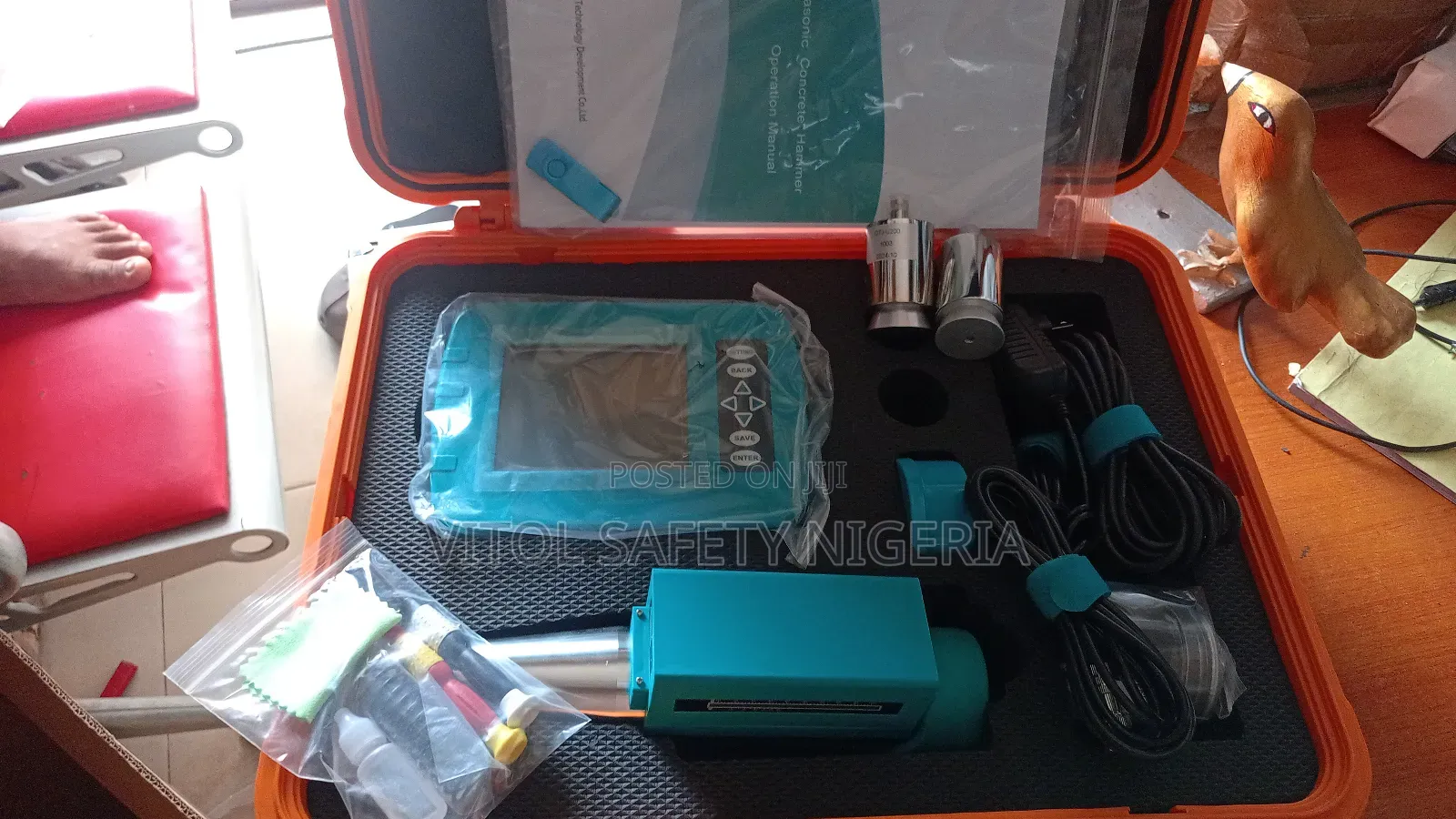 Ultrasonic Pulse Velocity Tester