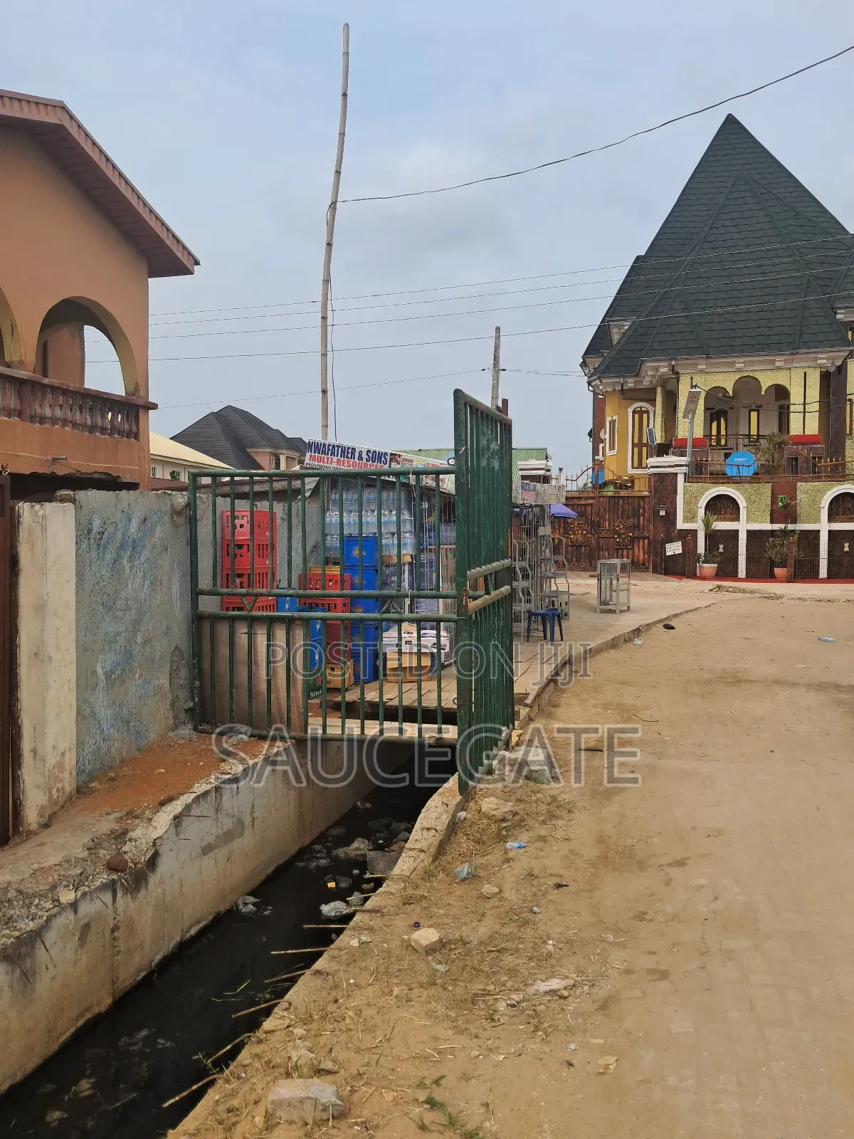 3bdrm House in Redgate, Satellite Town for sale