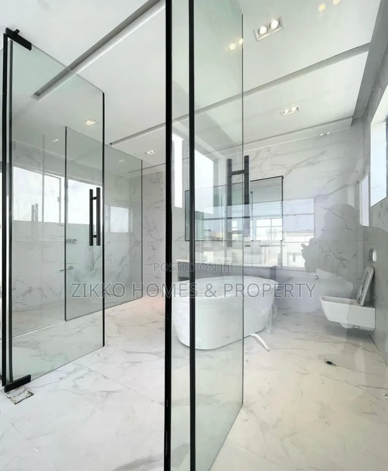 5bdrm Duplex in Osapa London, Lekki for sale