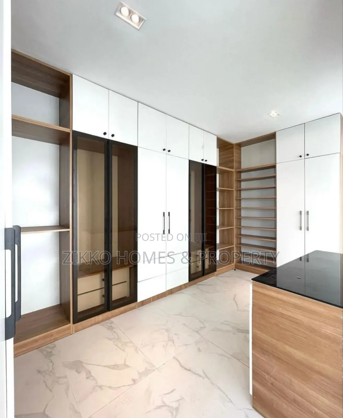 5bdrm Duplex in Osapa London, Lekki for sale