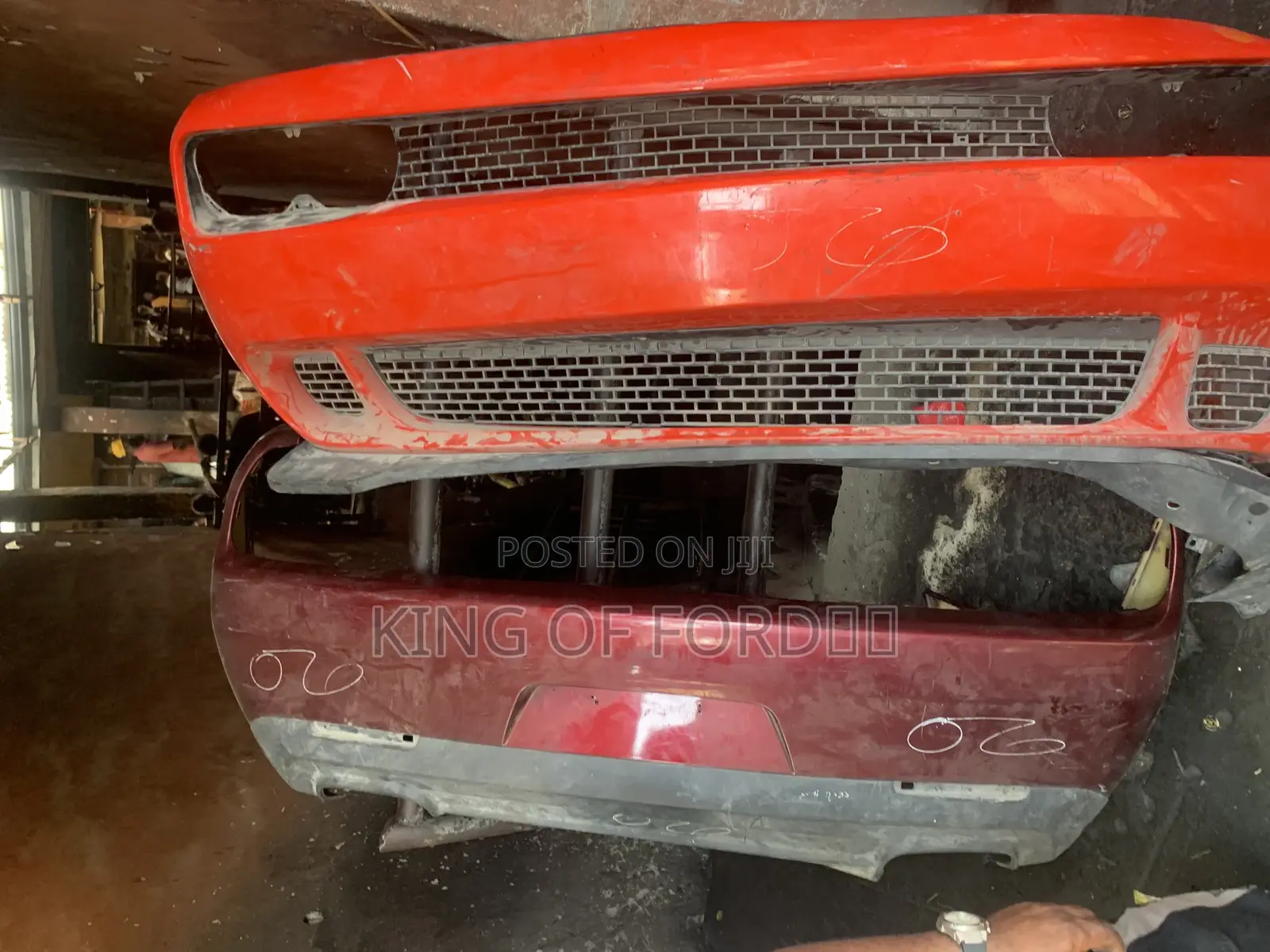 Back Bumper Dodge Challenger 2018