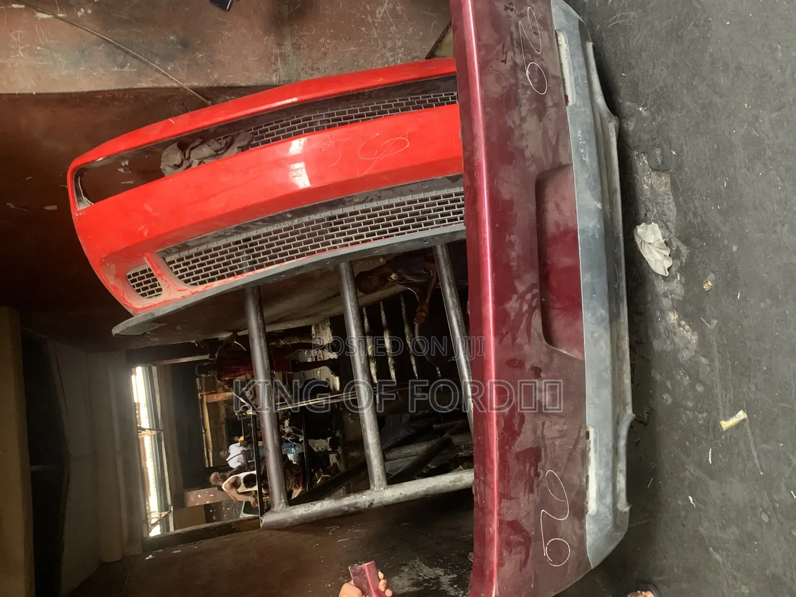 Back Bumper Dodge Challenger 2018