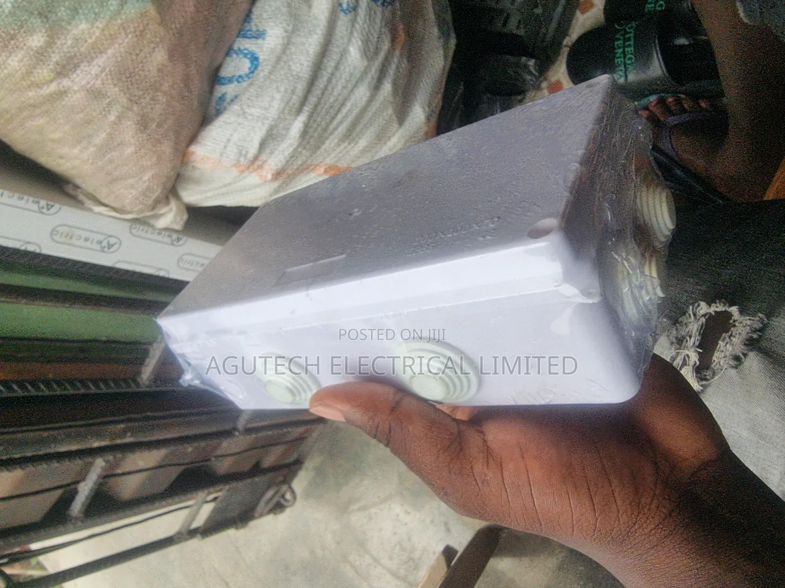 Waterproof Box 200x100x70mm