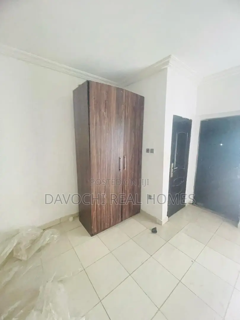 2bdrm Apartment in Ikota, Lekki for rent