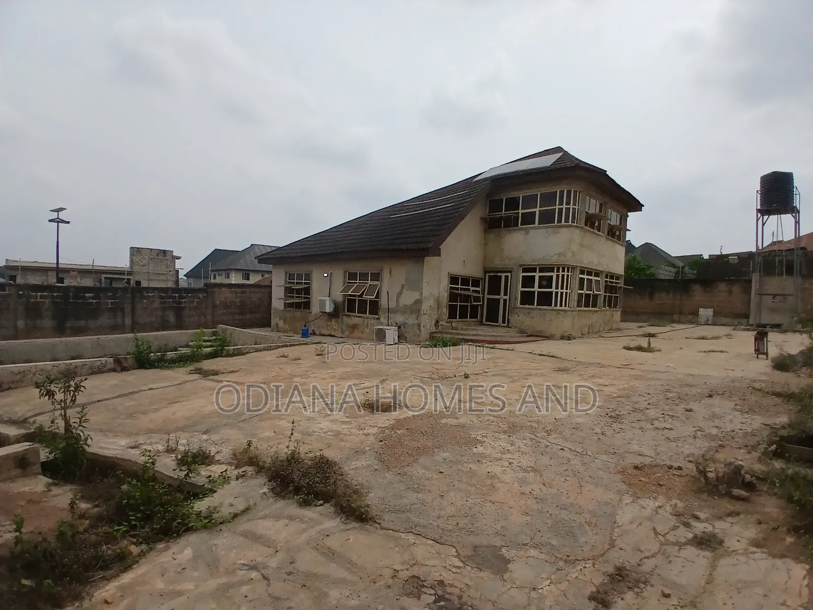 3bdrm Duplex in Olonde, Ologuneru for sale