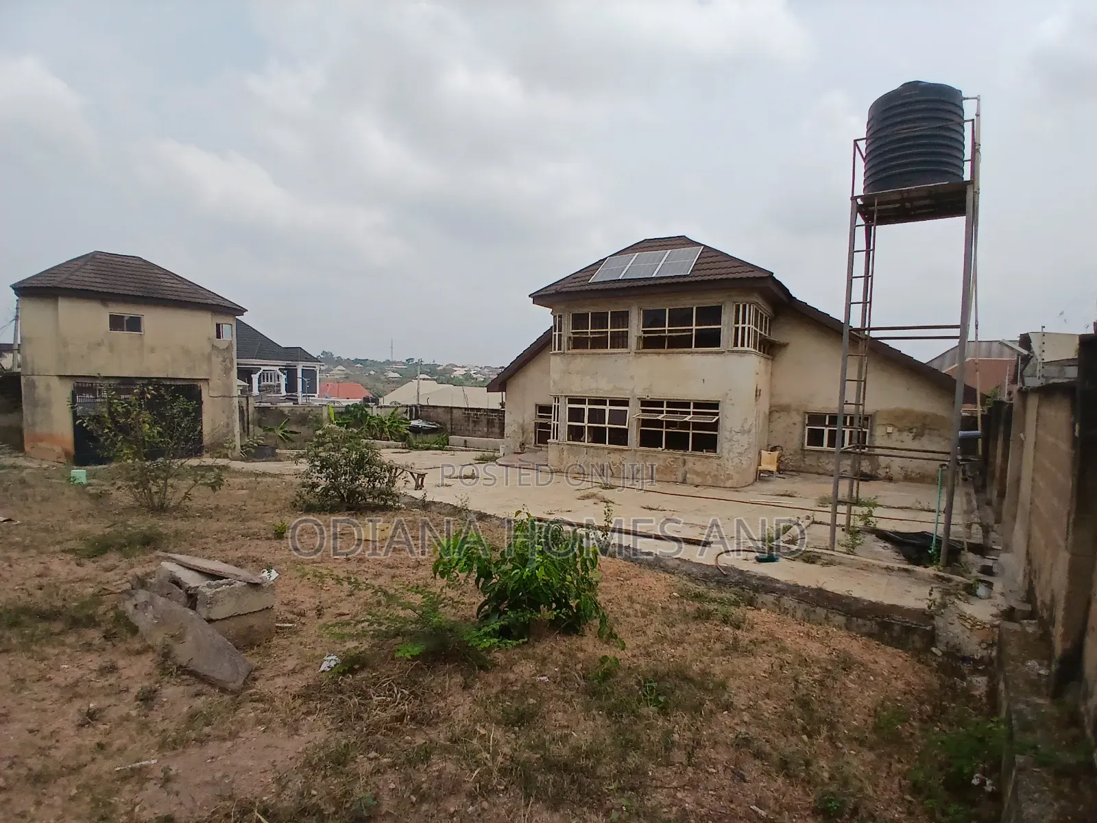 3bdrm Duplex in Olonde, Ologuneru for sale