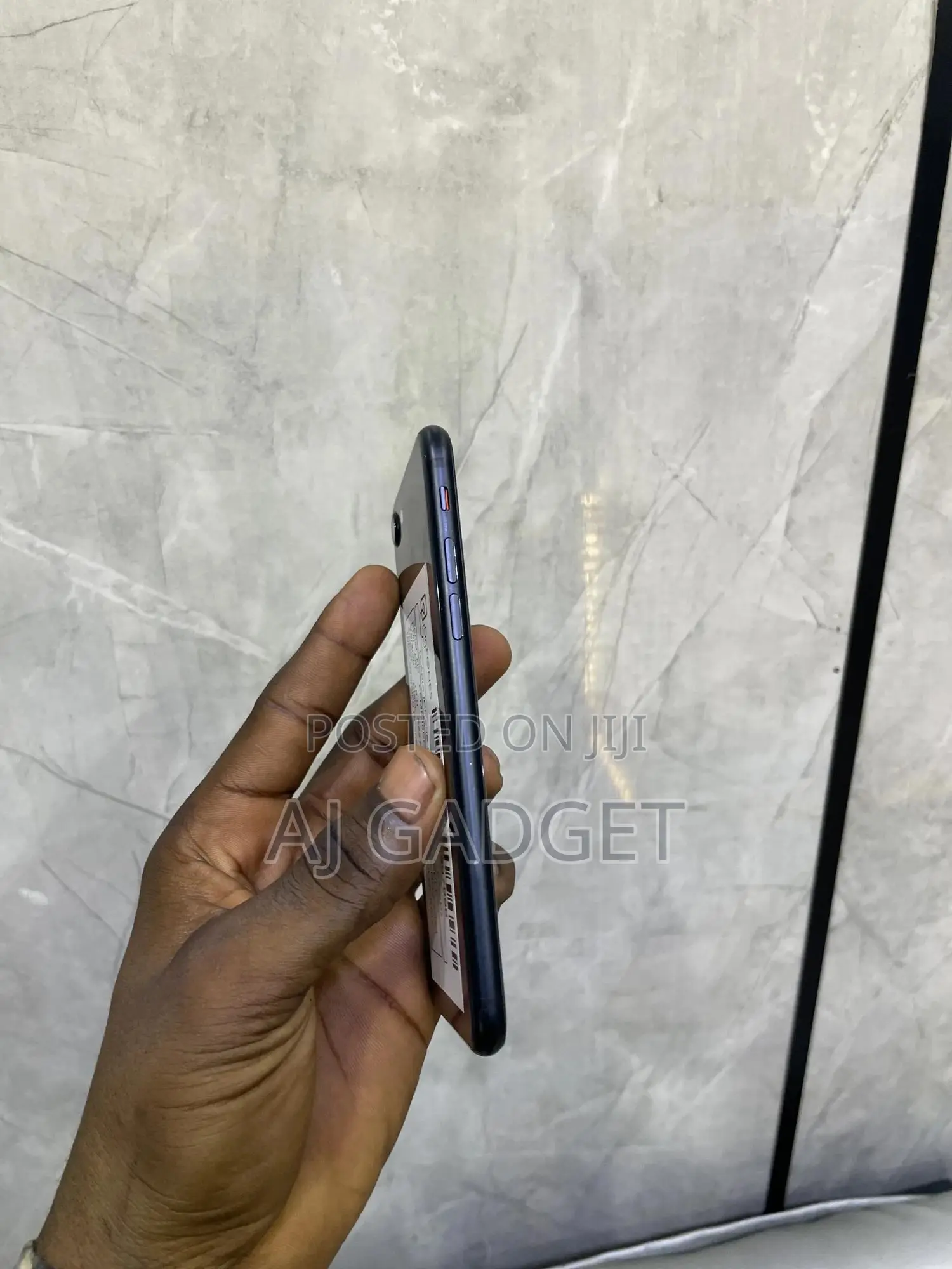 Apple iPhone SE (2020) 64 GB Black