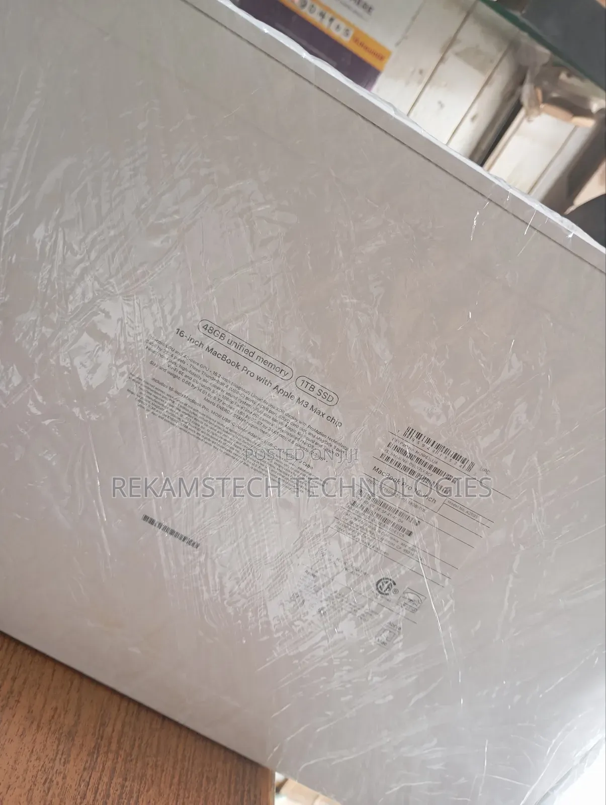 New Apple MacBook Pro 2023 M3 Pro 16-Inch 48GB Apple M3 Max SSD 1T