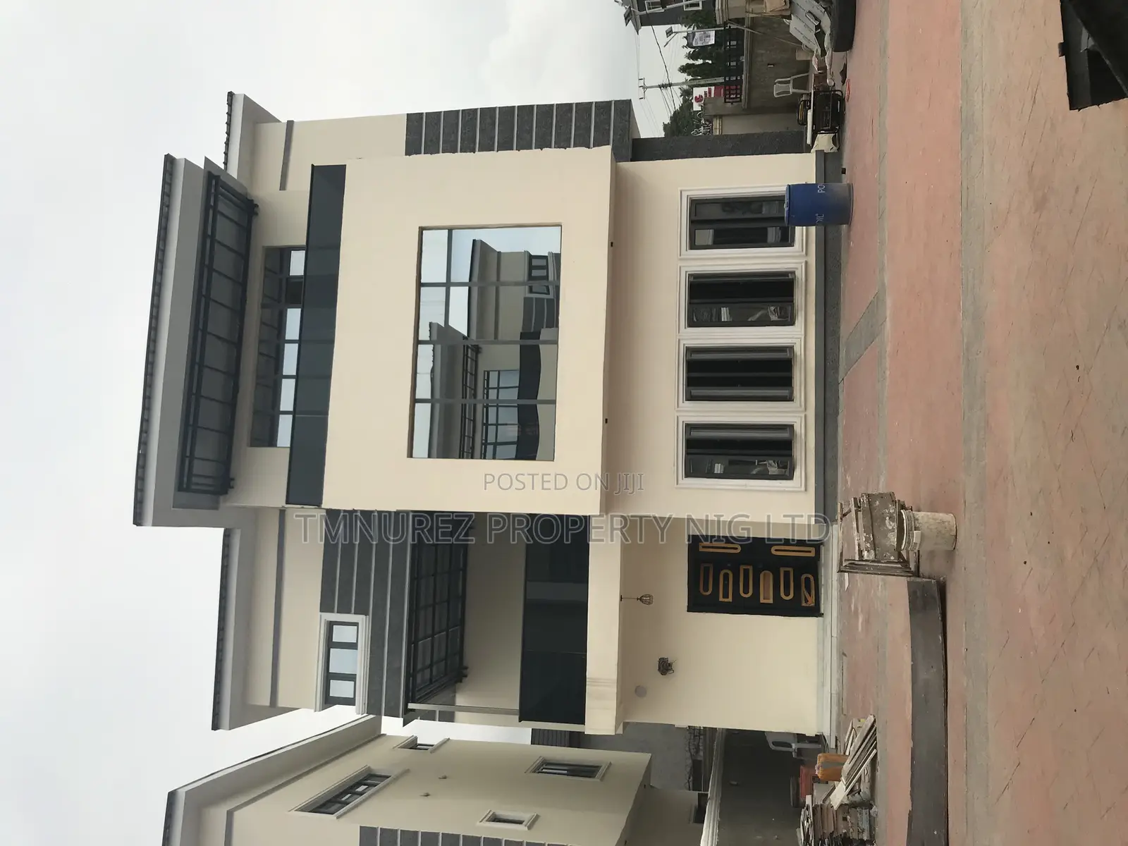 4bdrm Duplex in Lekki for rent