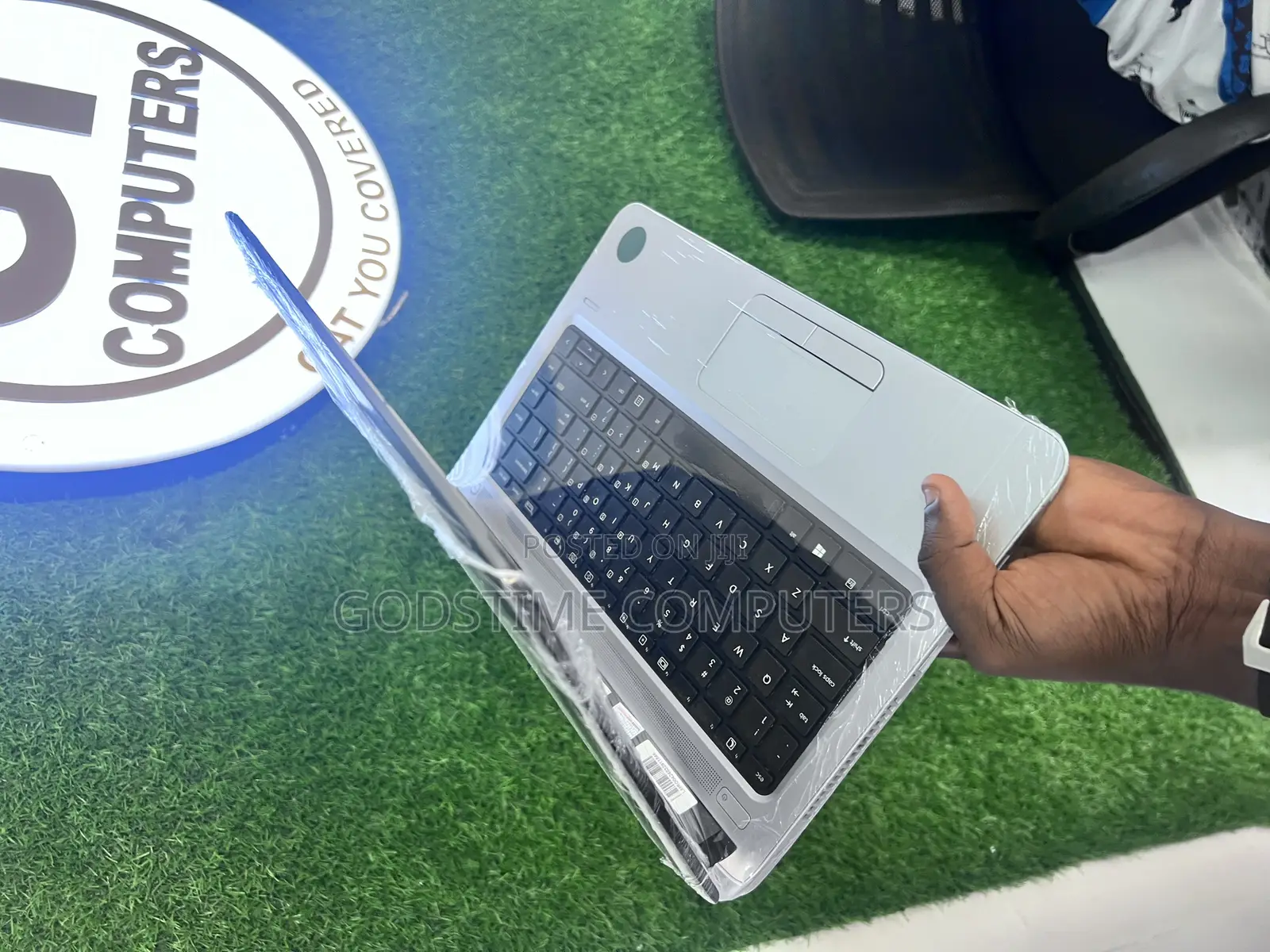 New Laptop HP 430 G3 8GB Intel Core I5 SSD 256GB