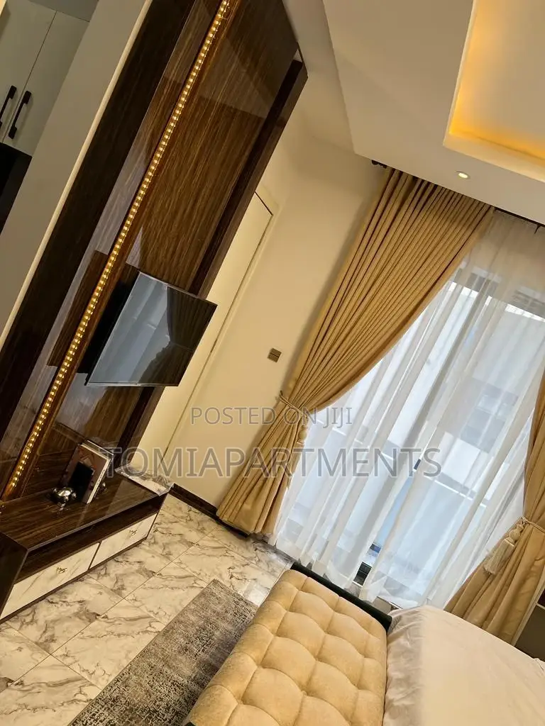 4 Bedroom Duplex Shortlet With Pool and Gym in Lekki Phase 1