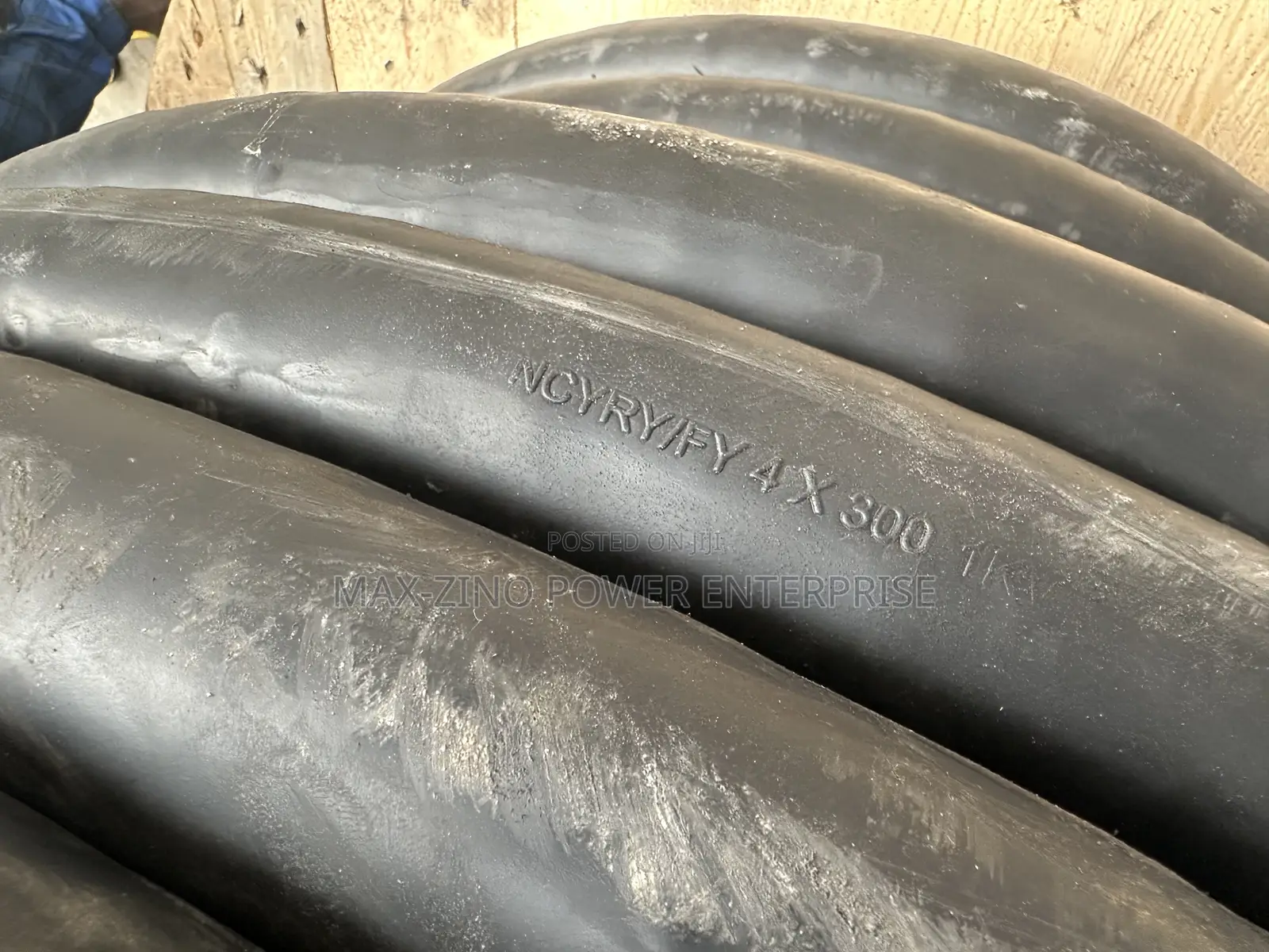 300mm X4 Core Armored Cable Kablematal