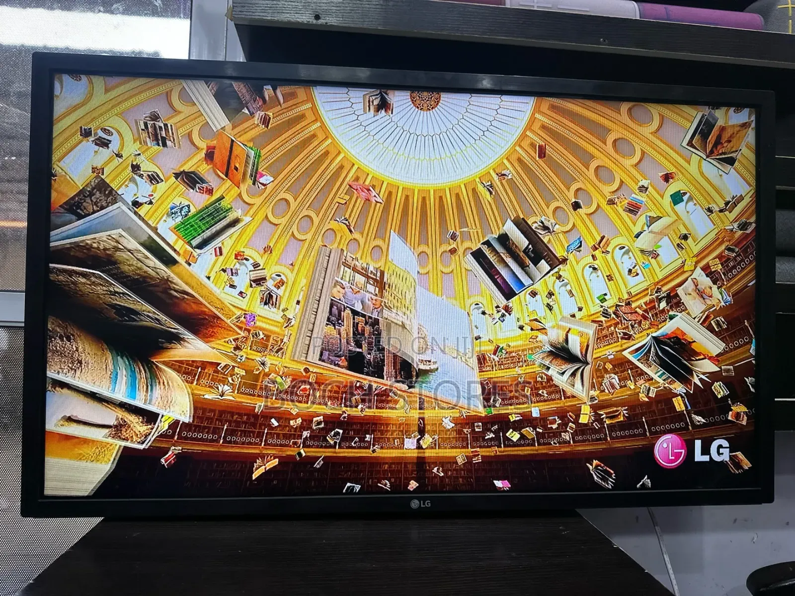 LG 32inches Smart Tv 2022