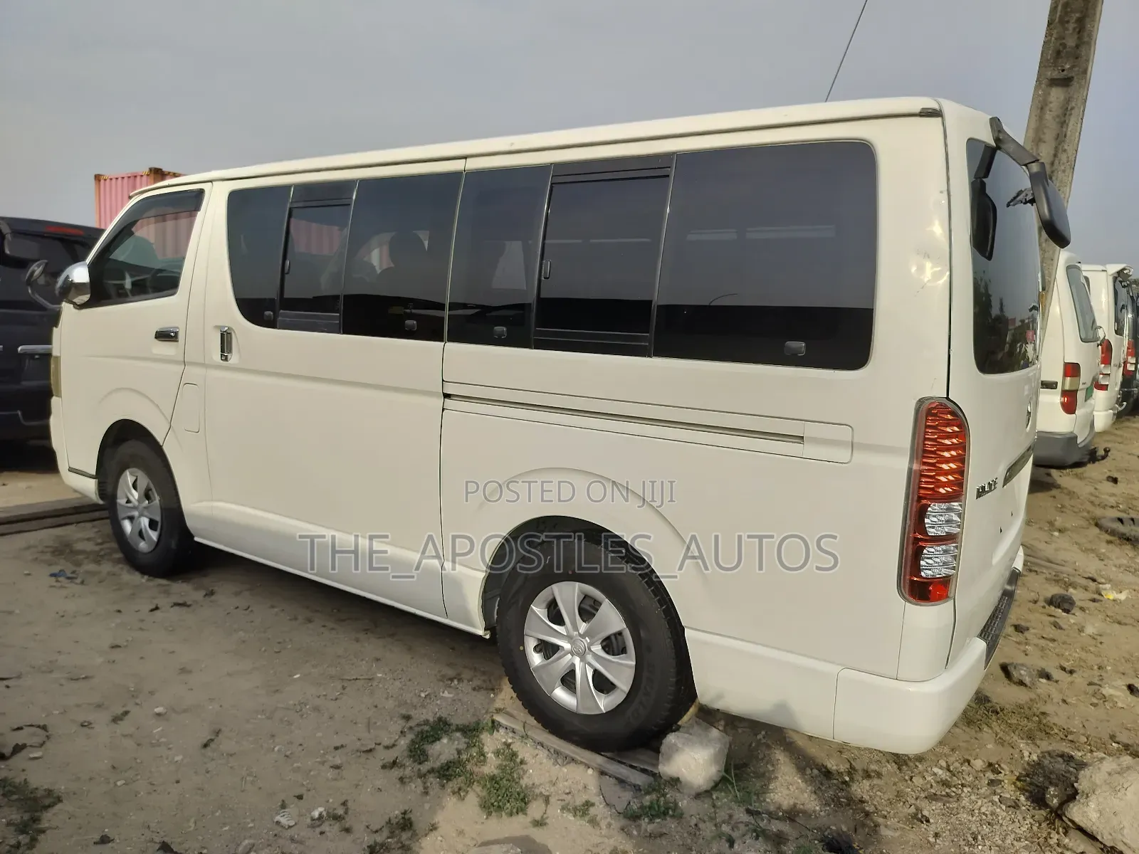 Toyota HiAce 2012 White