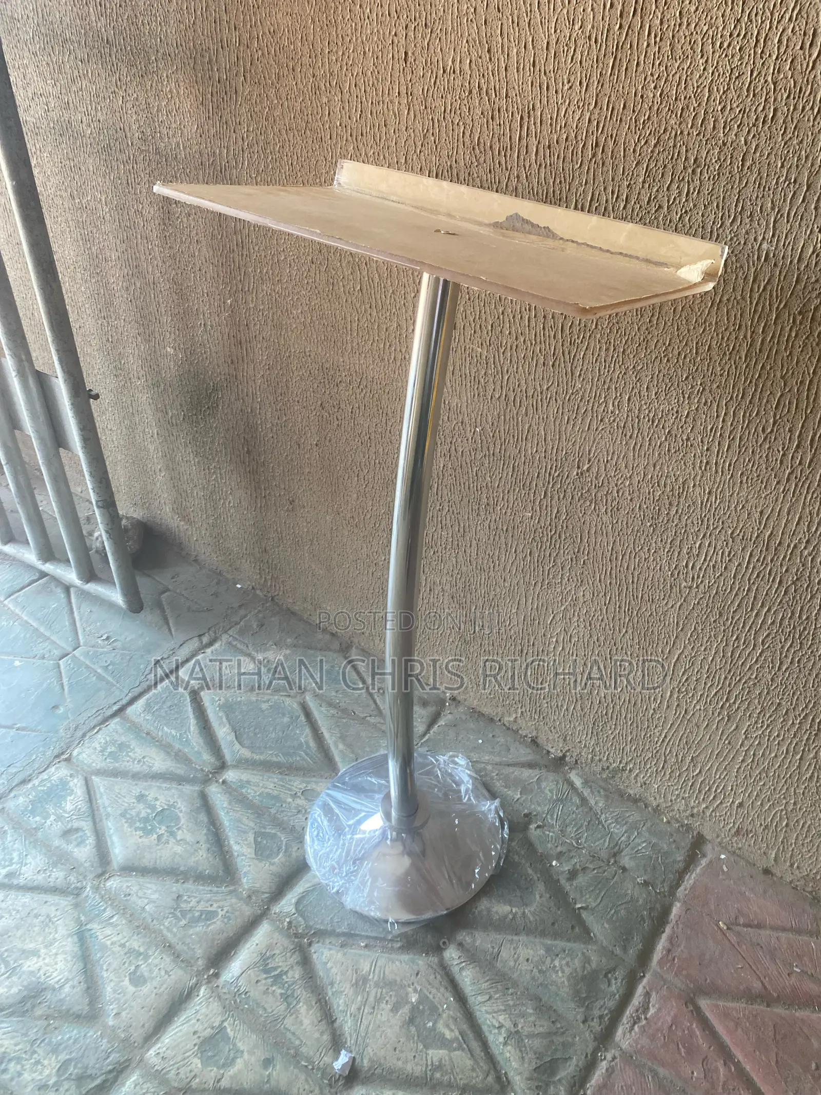 Church Single Pole Stand Stand