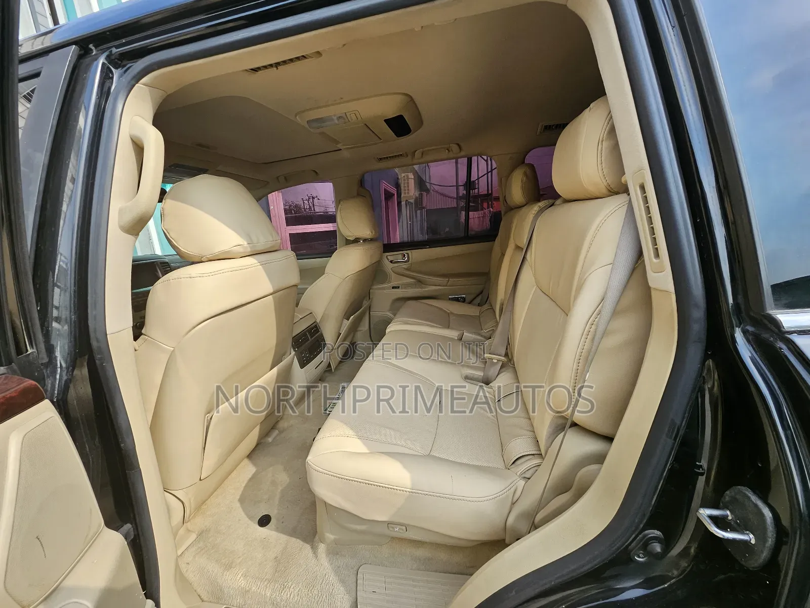 Lexus LX 570 2010 Black