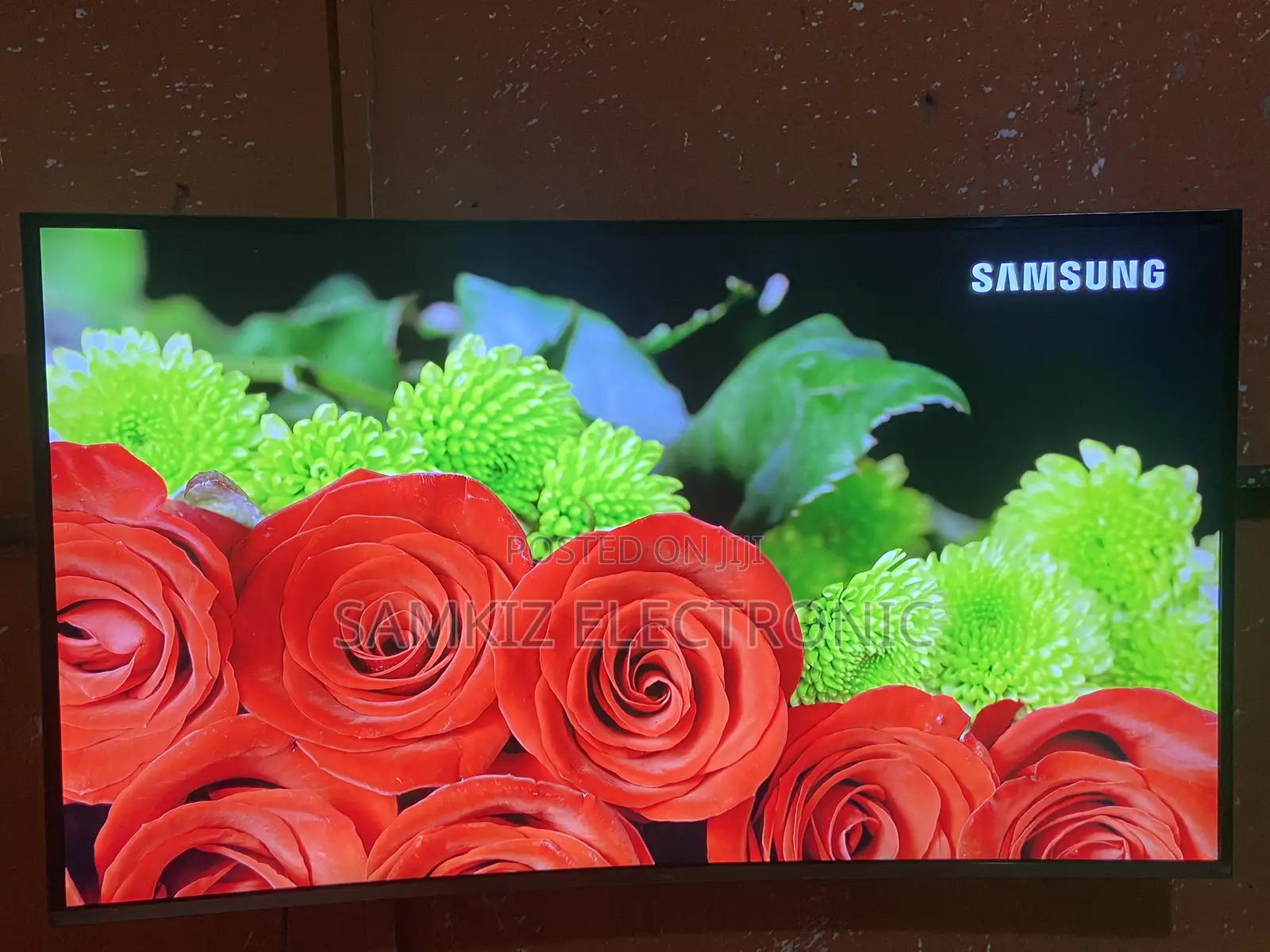 43 Inch Curved Smart Uhd TV (Direct UK Used)