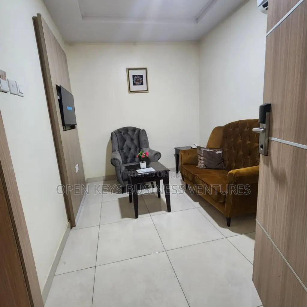 25 Rooms Hotel With Facilities