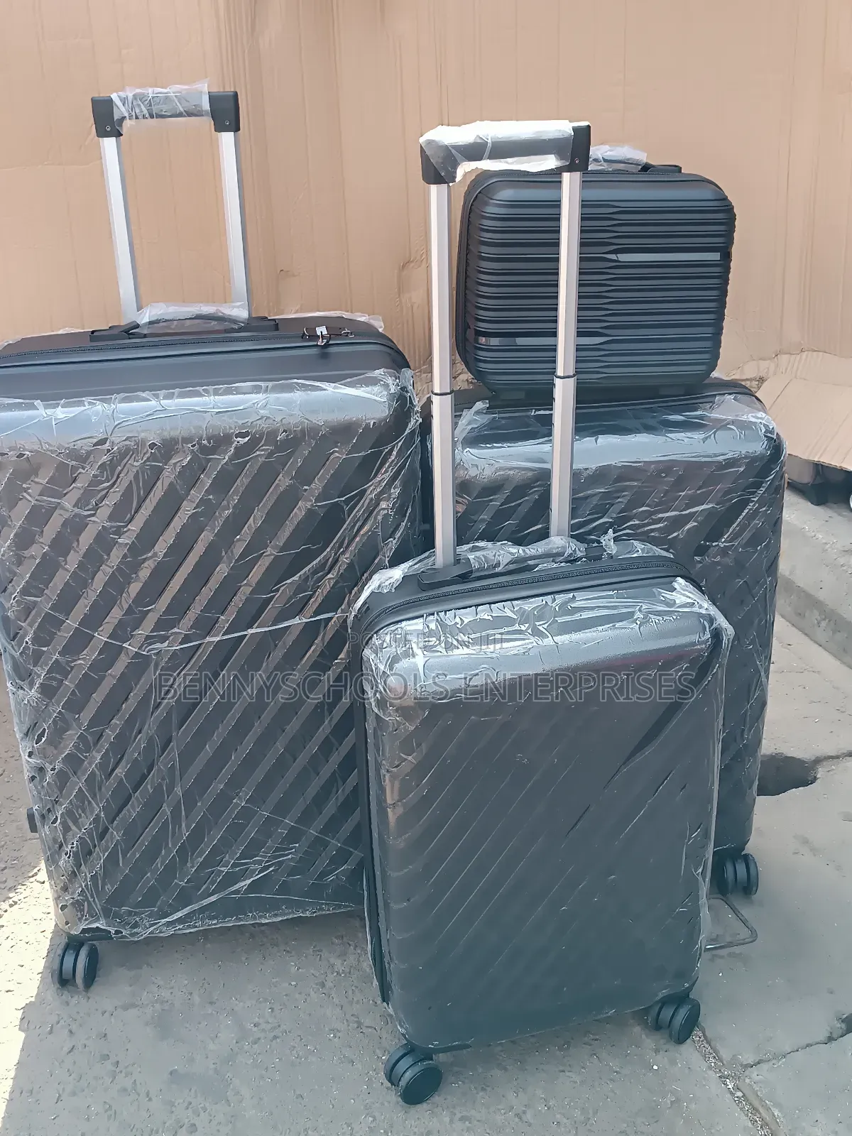 FL Set of 4 Unbreakable Elastic Rubber Travel Luggage Boxes