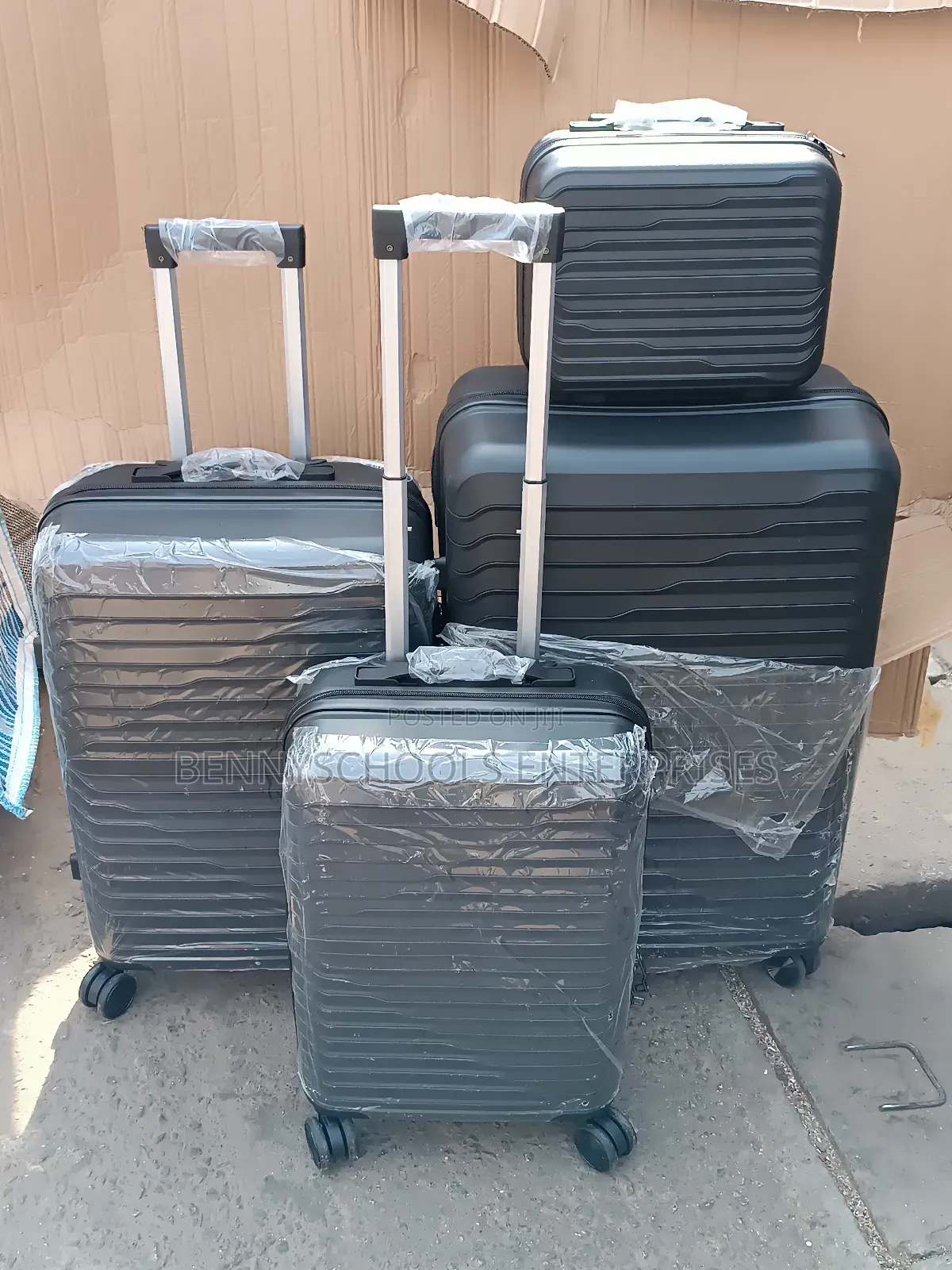 Black Set of 4 FL Unbreakable Elastic Rubber Travel Luggages