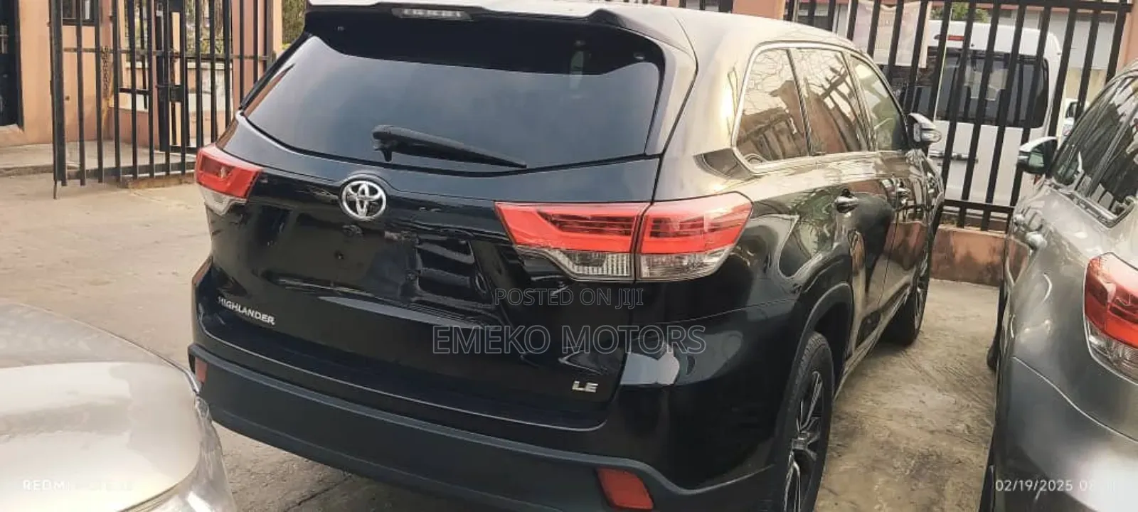 Toyota Highlander LE 4x4 V6 (3.5L 6cyl 8A) 2018 Black