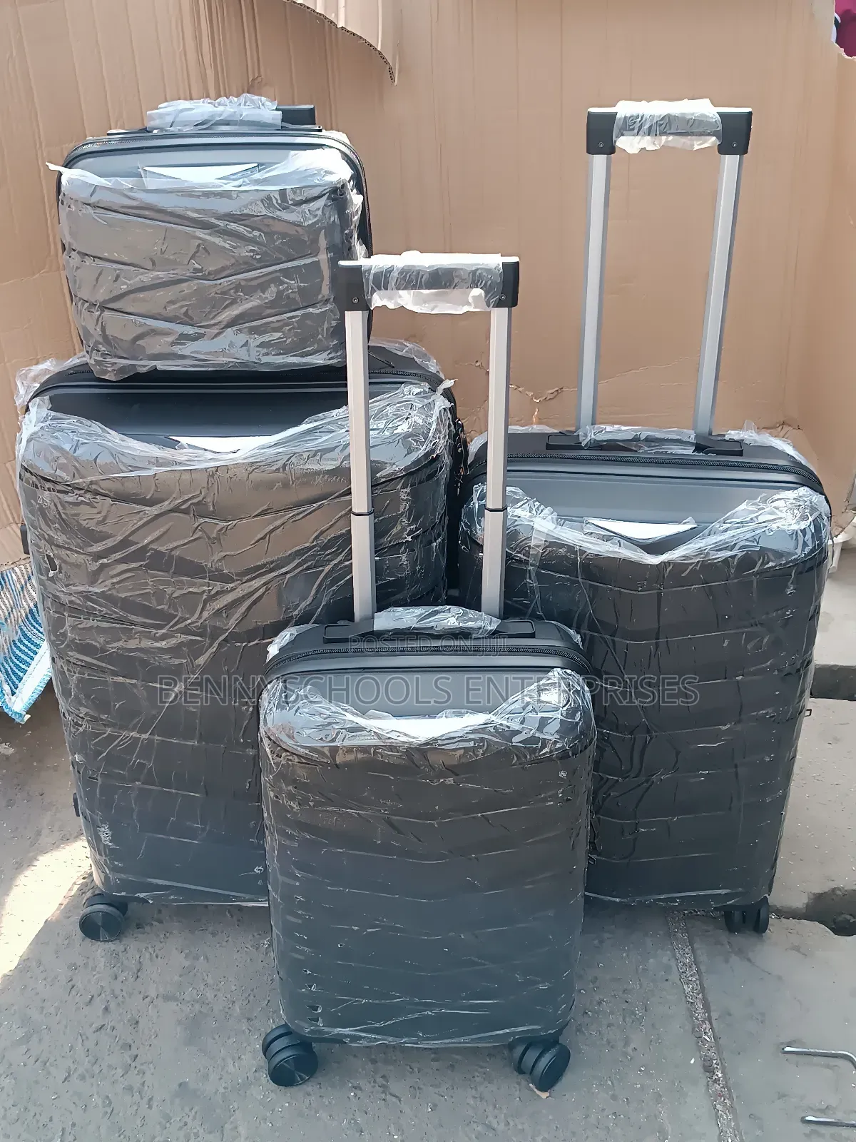 Range Set of 4 FL Unbreakable Elastic Rubber Travel Luggages