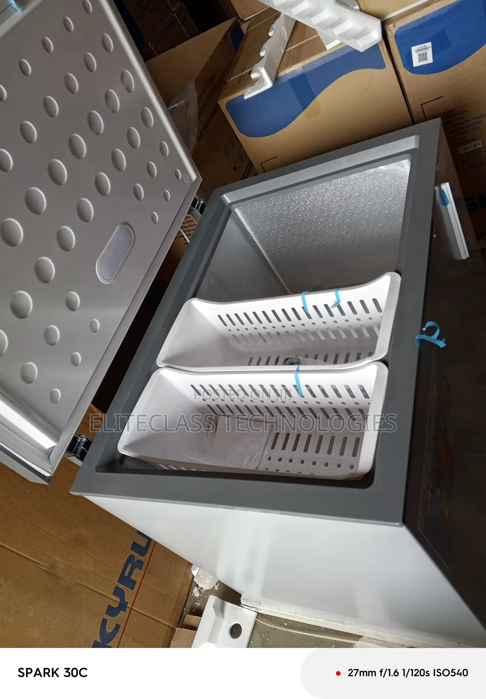 Fast Freezing Skyrun 250 Liters Chest Freezer