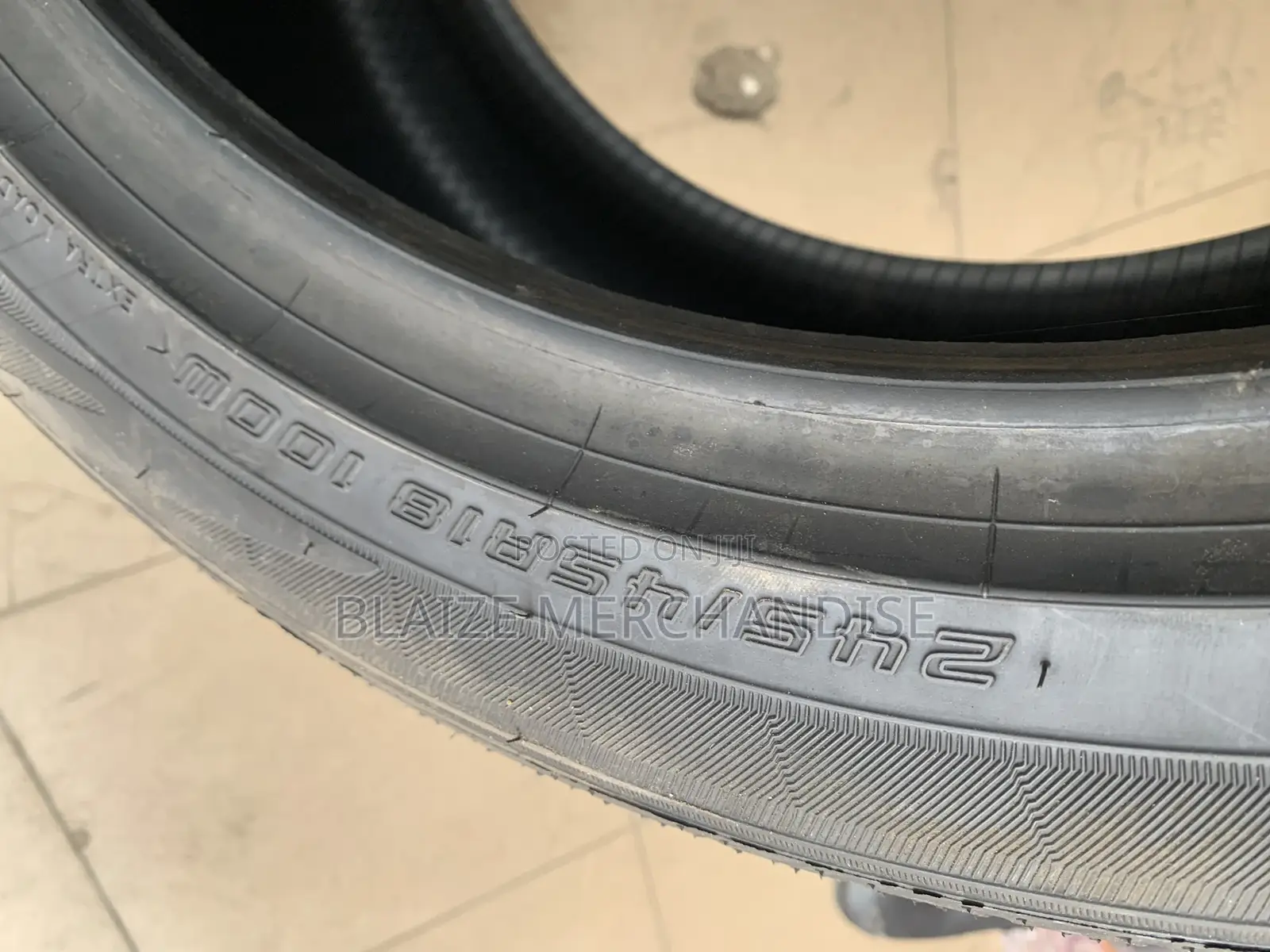 245/45r18 Dunlop Tyre