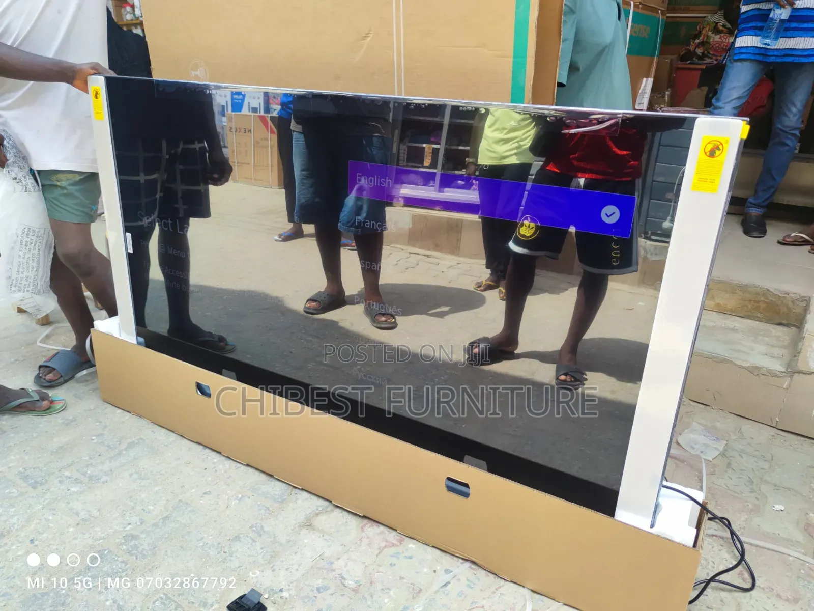 Hisense 65inches Smart Tv.