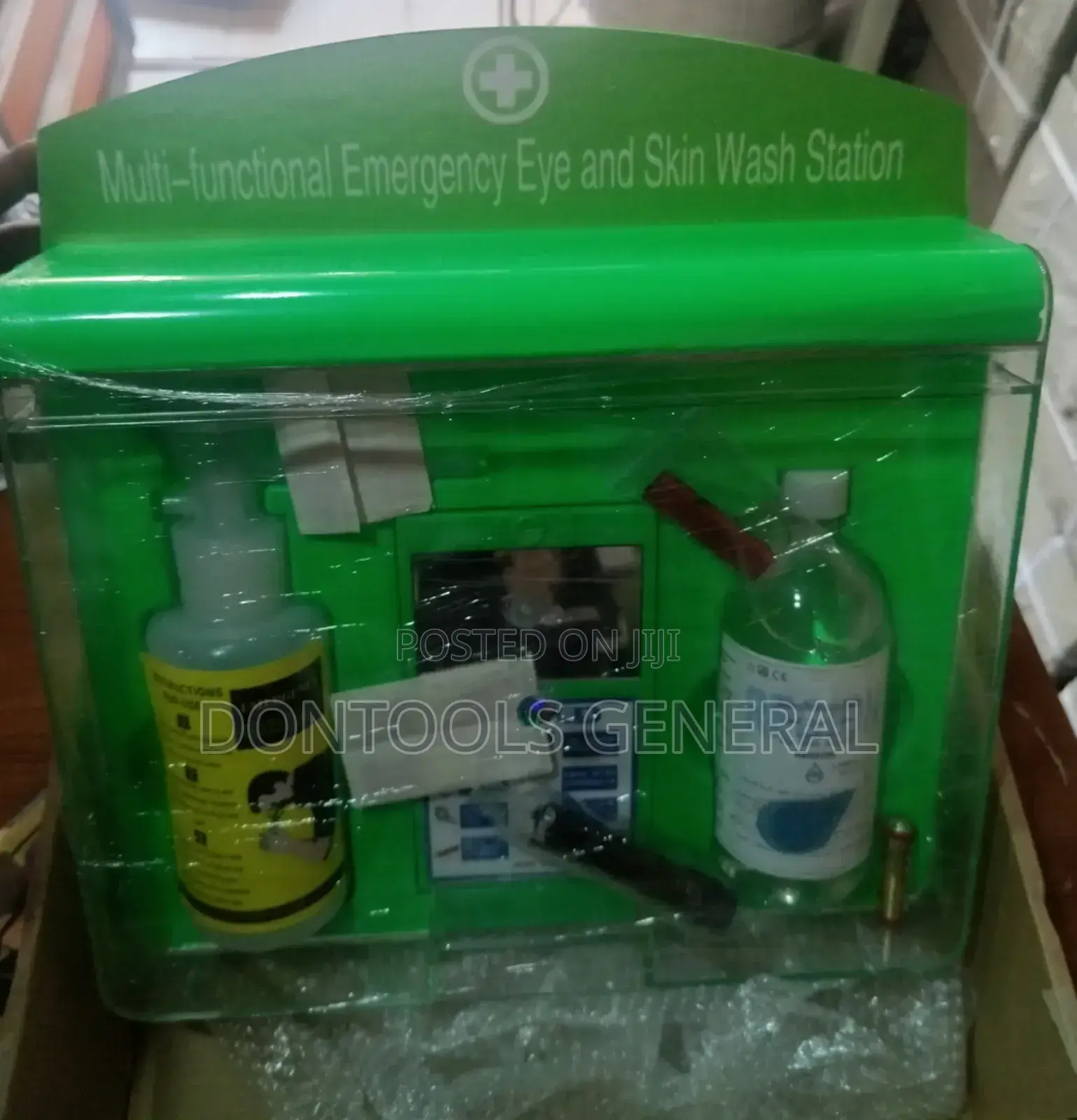 Multi-functional Emergency Eyewash And Skin Wash Station
