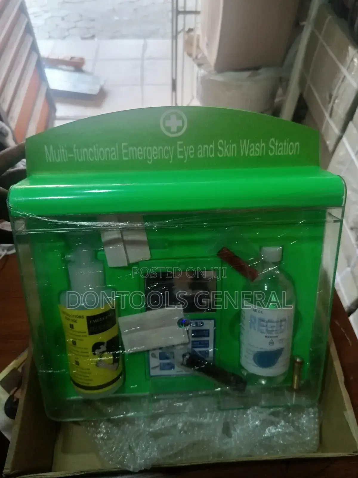 Multi-functional Emergency Eyewash And Skin Wash Station
