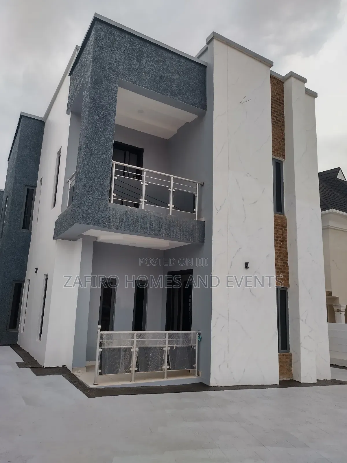 4bdrm Duplex in Eng. Lere Adigun Gra, Basorun for sale