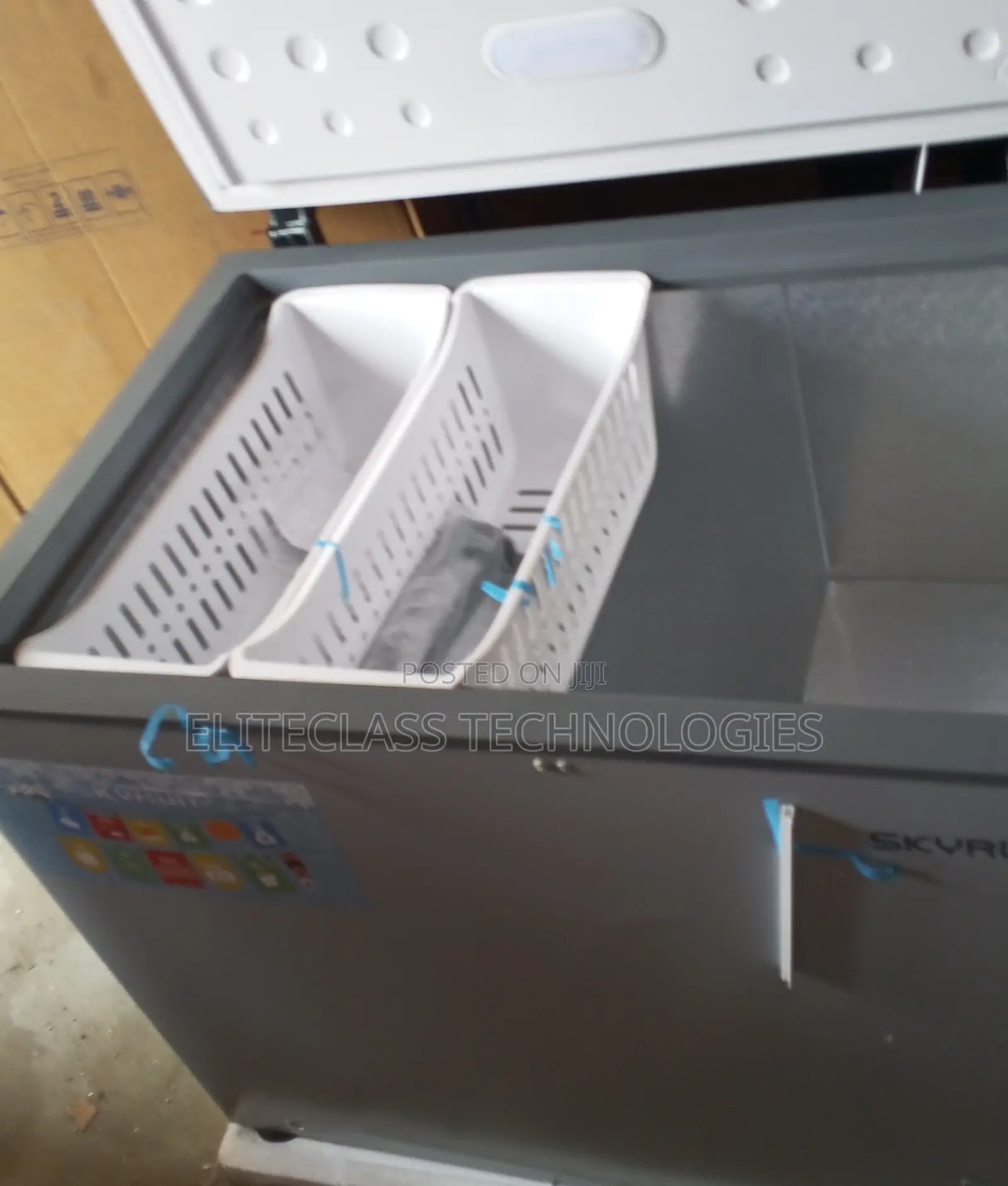 Efficient Skyrun 250 Liters Freezing Chest Freeze