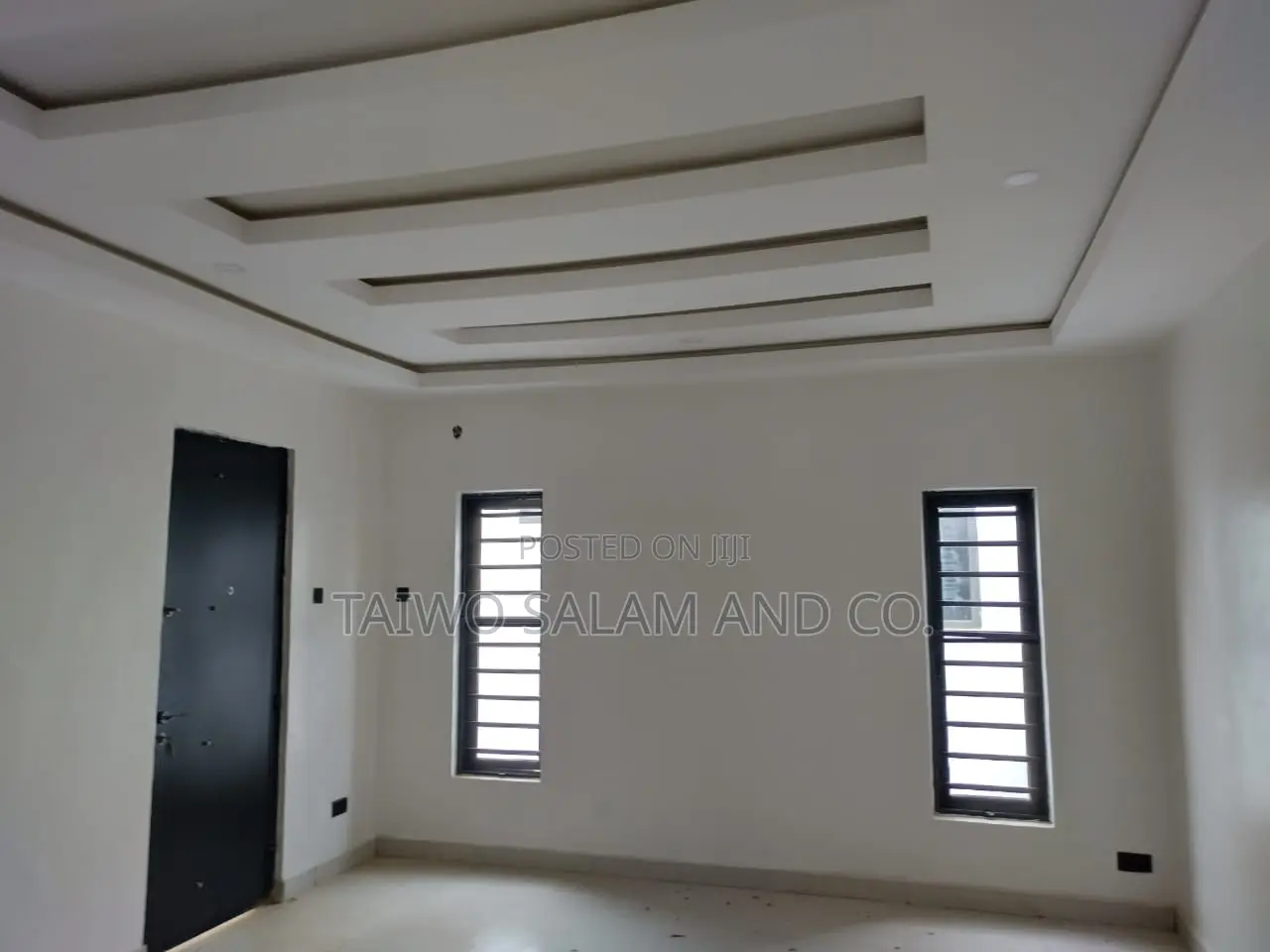 4bdrm Duplex in Basorun for sale