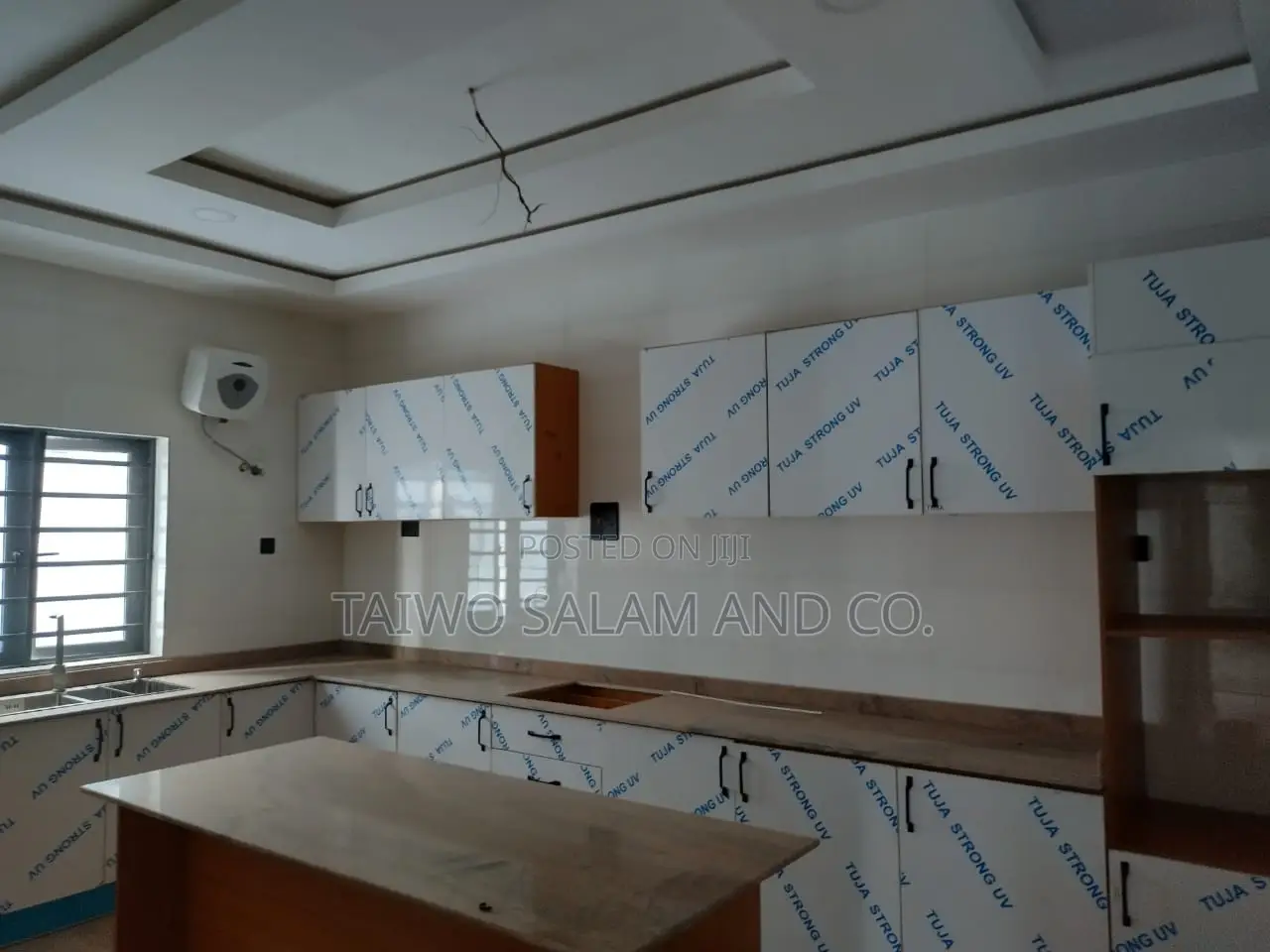 4bdrm Duplex in Basorun for sale