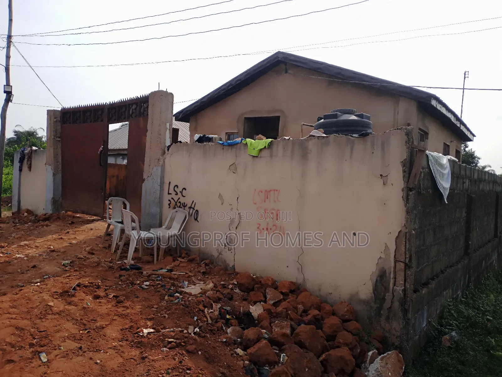 3bdrm Bungalow in Igando Ikotun/Igando for sale