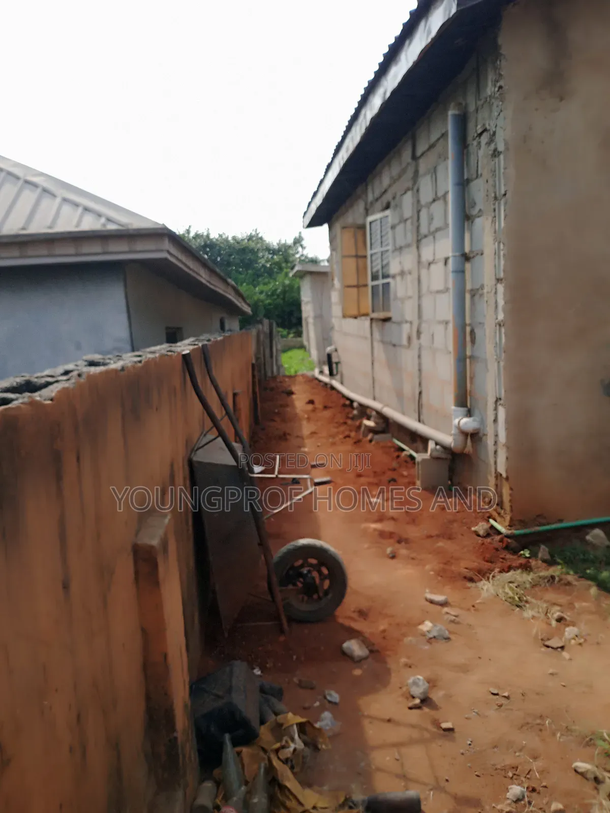 3bdrm Bungalow in Igando Ikotun/Igando for sale