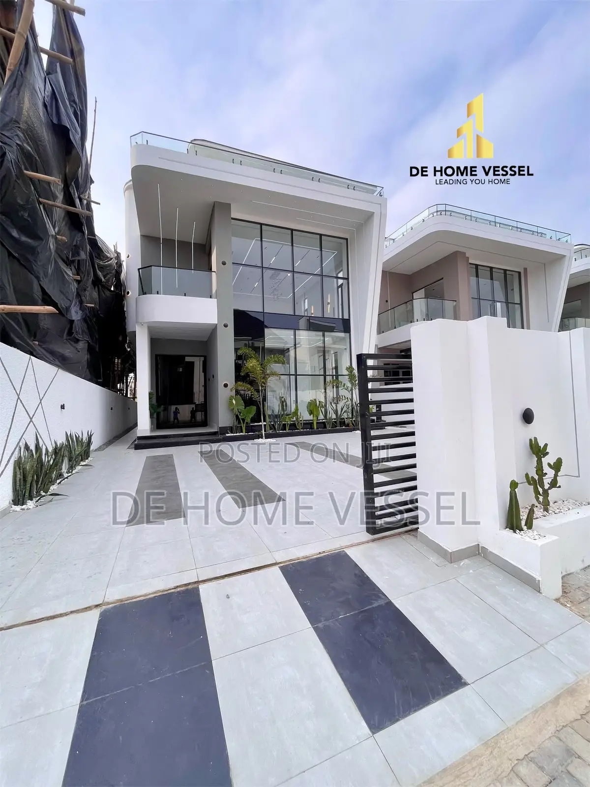5bdrm Duplex in Ajah for sale